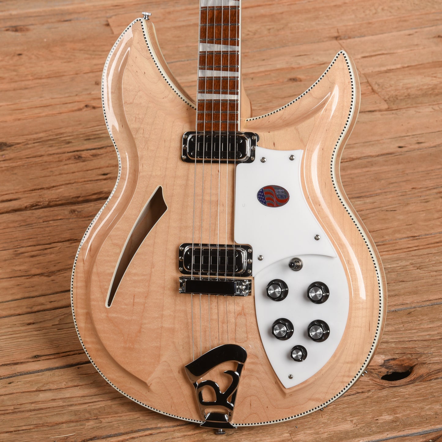 Rickenbacker 381V69 Mapleglo 2019 Electric Guitars / Semi-Hollow