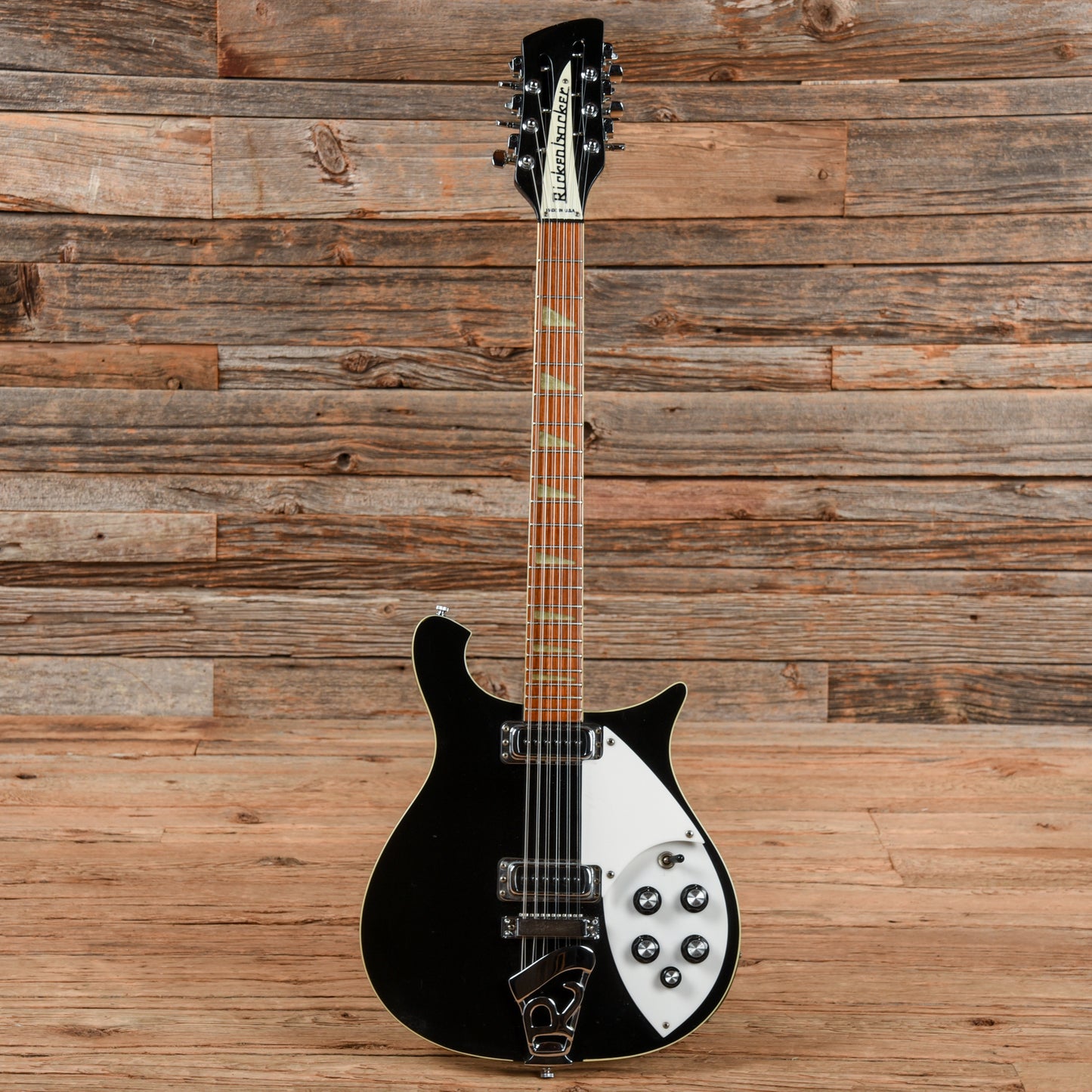 Rickenbacker 320-12 Jetglo 1988 Electric Guitars / Solid Body
