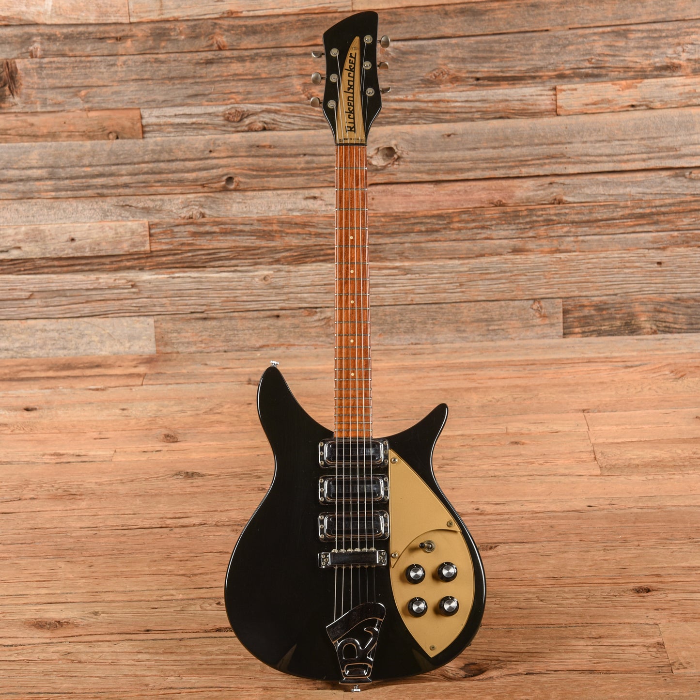 Rickenbacker 320 Jetglo 1982 Electric Guitars / Solid Body