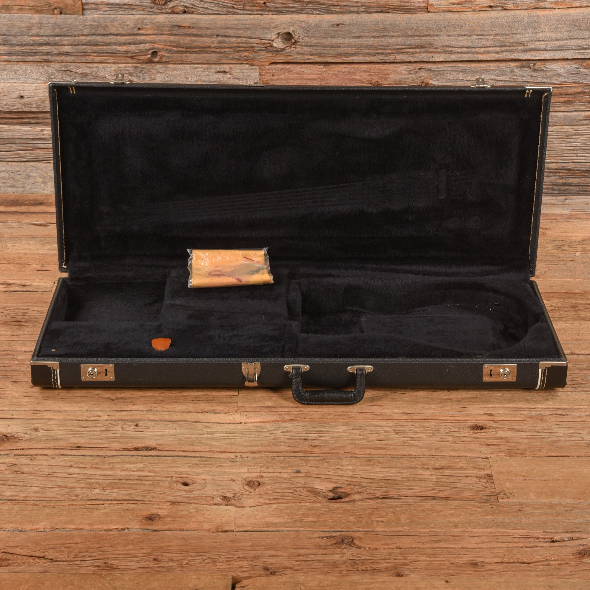 Rickenbacker 320 Jetglo 1982 Electric Guitars / Solid Body