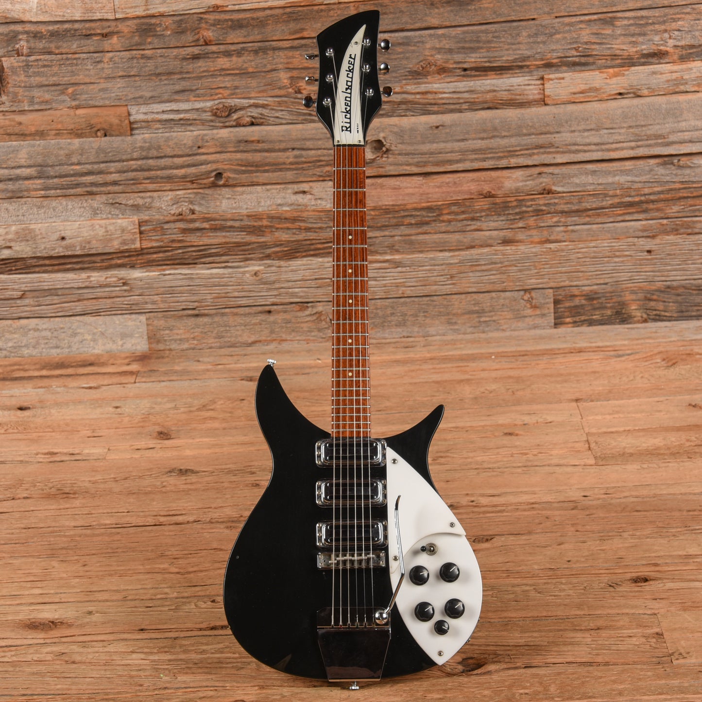 Rickenbacker 325C64 Jetglo 1984 Electric Guitars / Solid Body