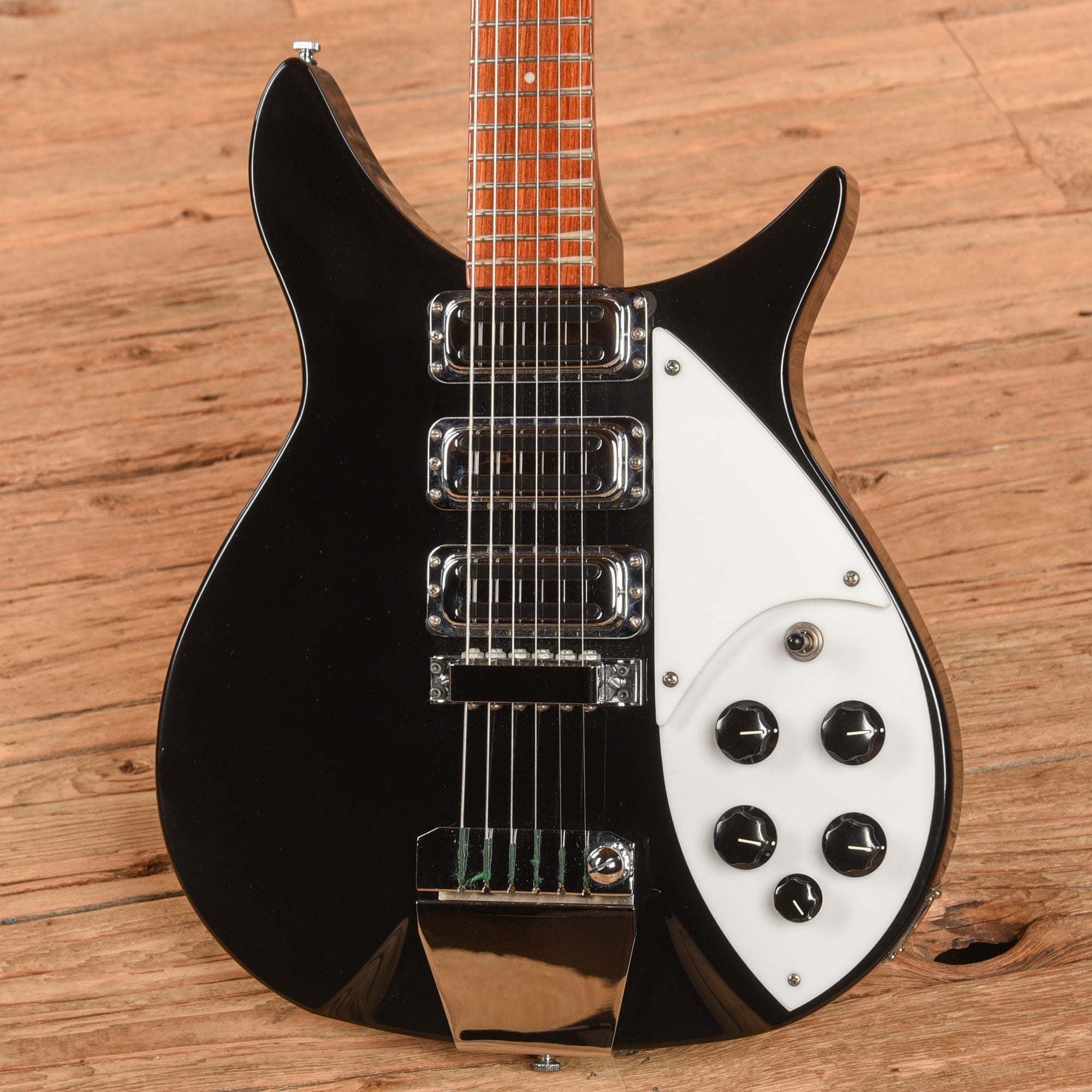 Rickenbacker 325C64 Jetglo 2014 Electric Guitars / Solid Body