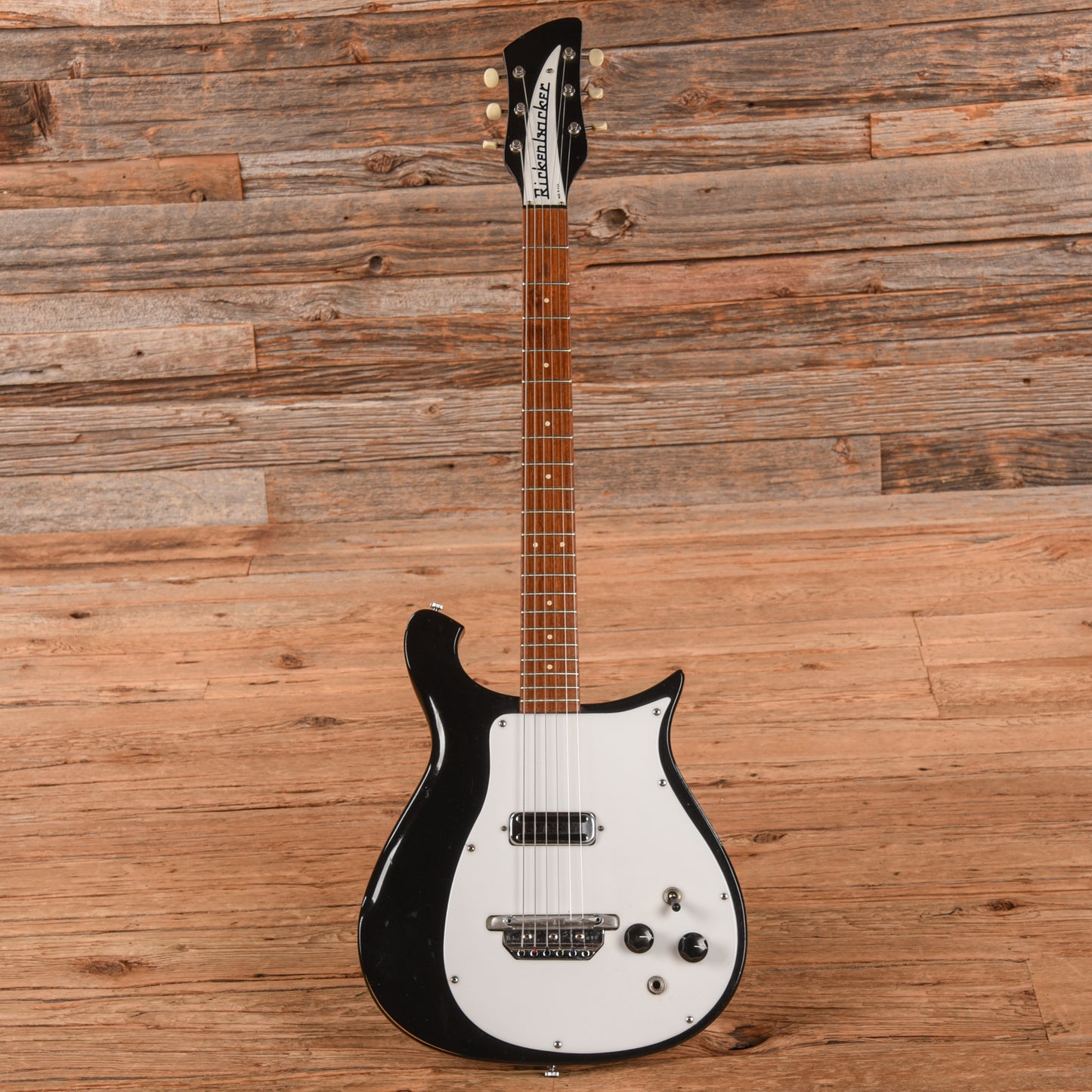 Rickenbacker 425 Jetglo 1964 Electric Guitars / Solid Body