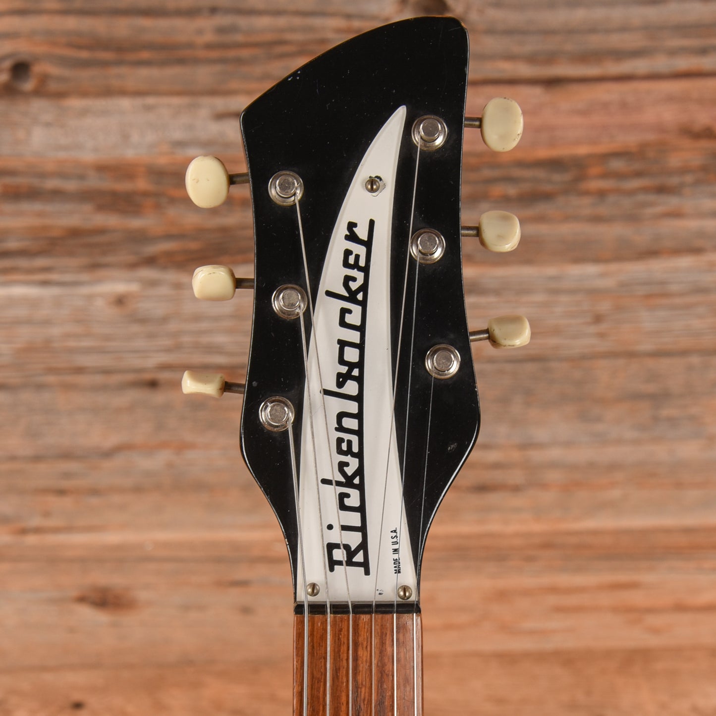 Rickenbacker 425 Jetglo 1964 Electric Guitars / Solid Body