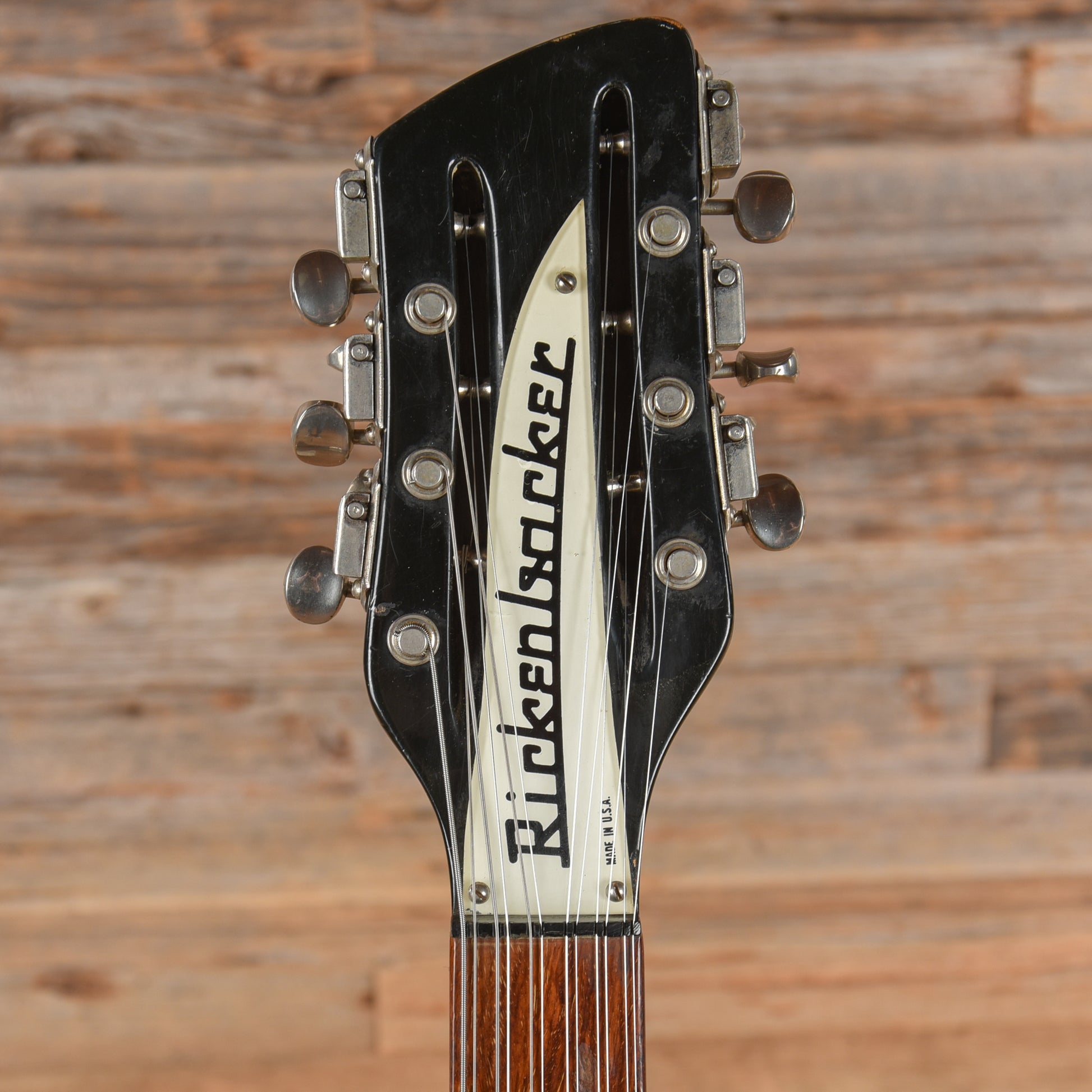 Rickenbacker 450/12 Jetglo 1966 Electric Guitars / Solid Body