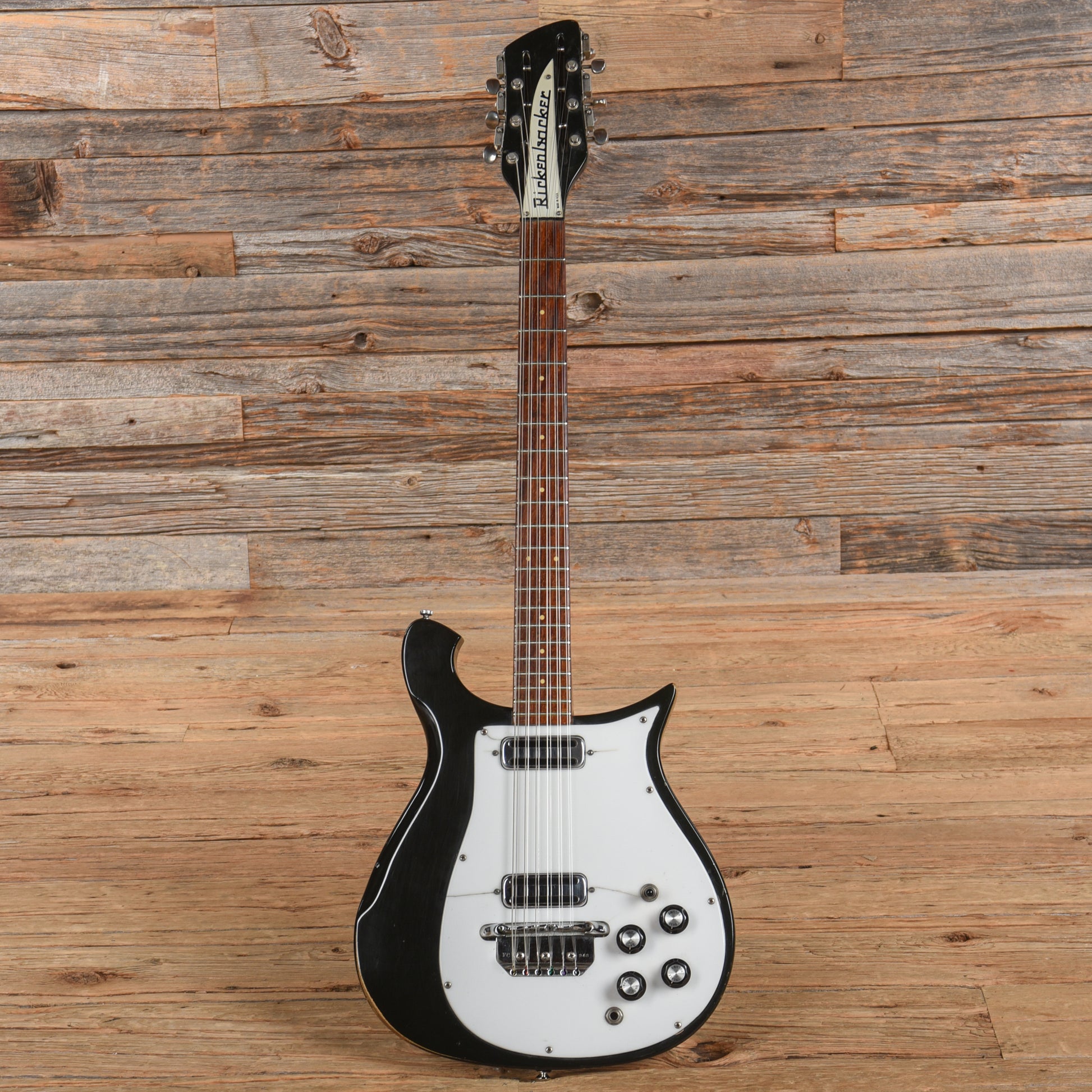 Rickenbacker 450/12 Jetglo 1966 Electric Guitars / Solid Body