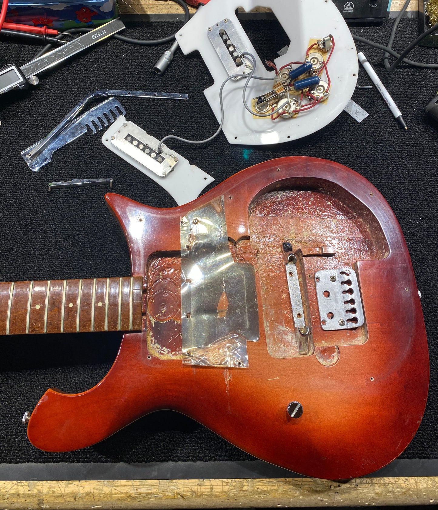 Rickenbacker 456/12 Fireglo 1967 Electric Guitars / Solid Body