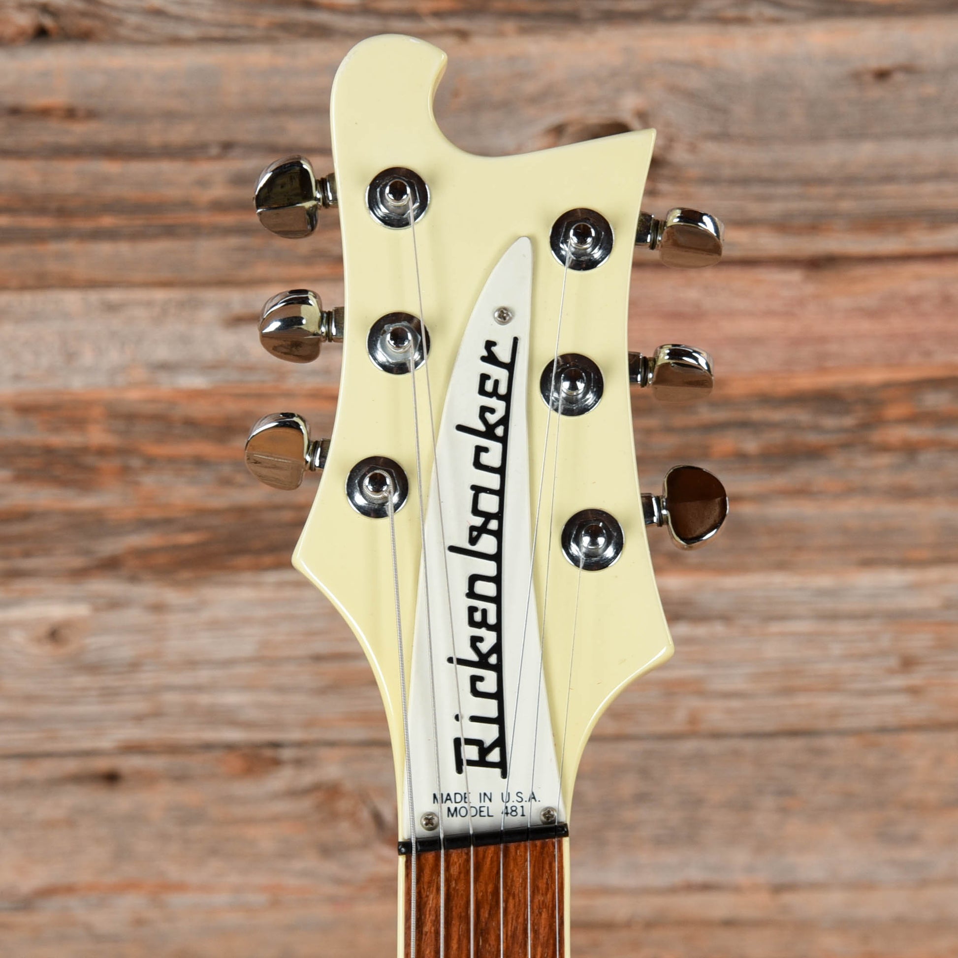 Rickenbacker 481 White 1975 Electric Guitars / Solid Body