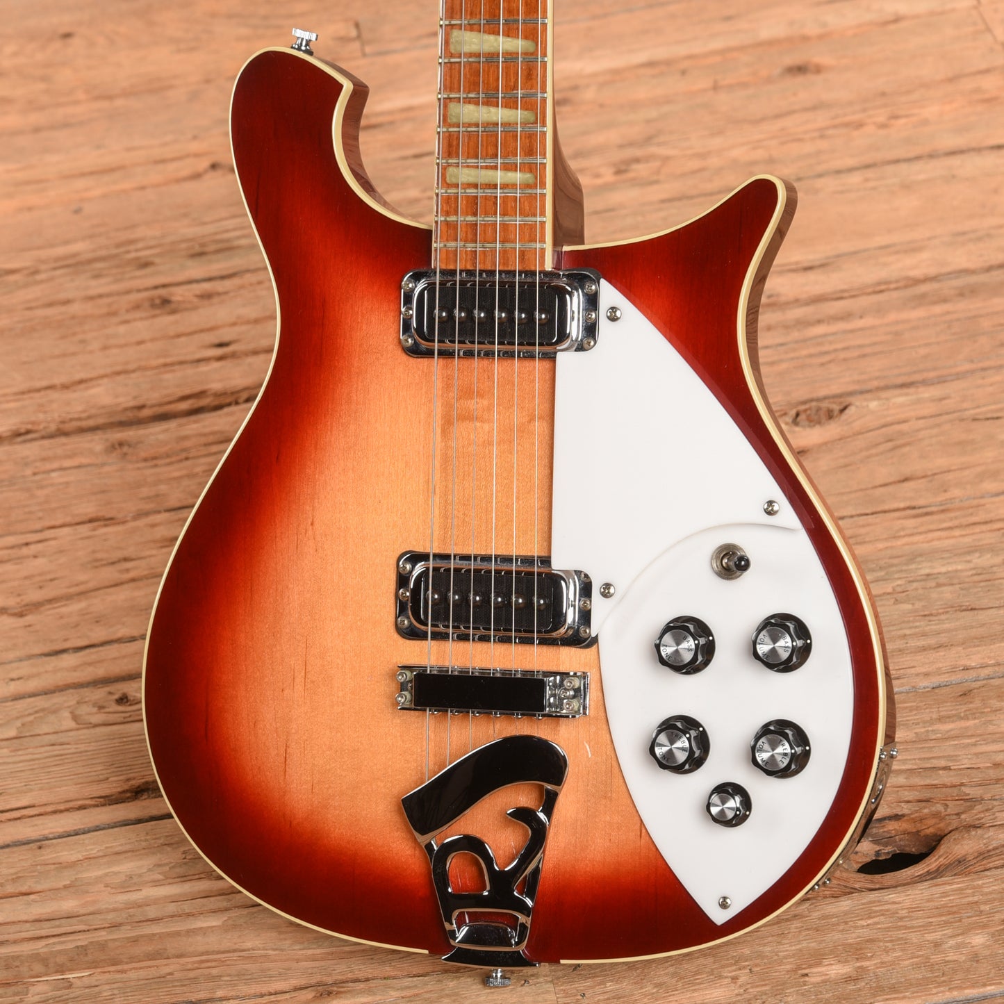 Rickenbacker 620 Fireglo 1989 Electric Guitars / Solid Body