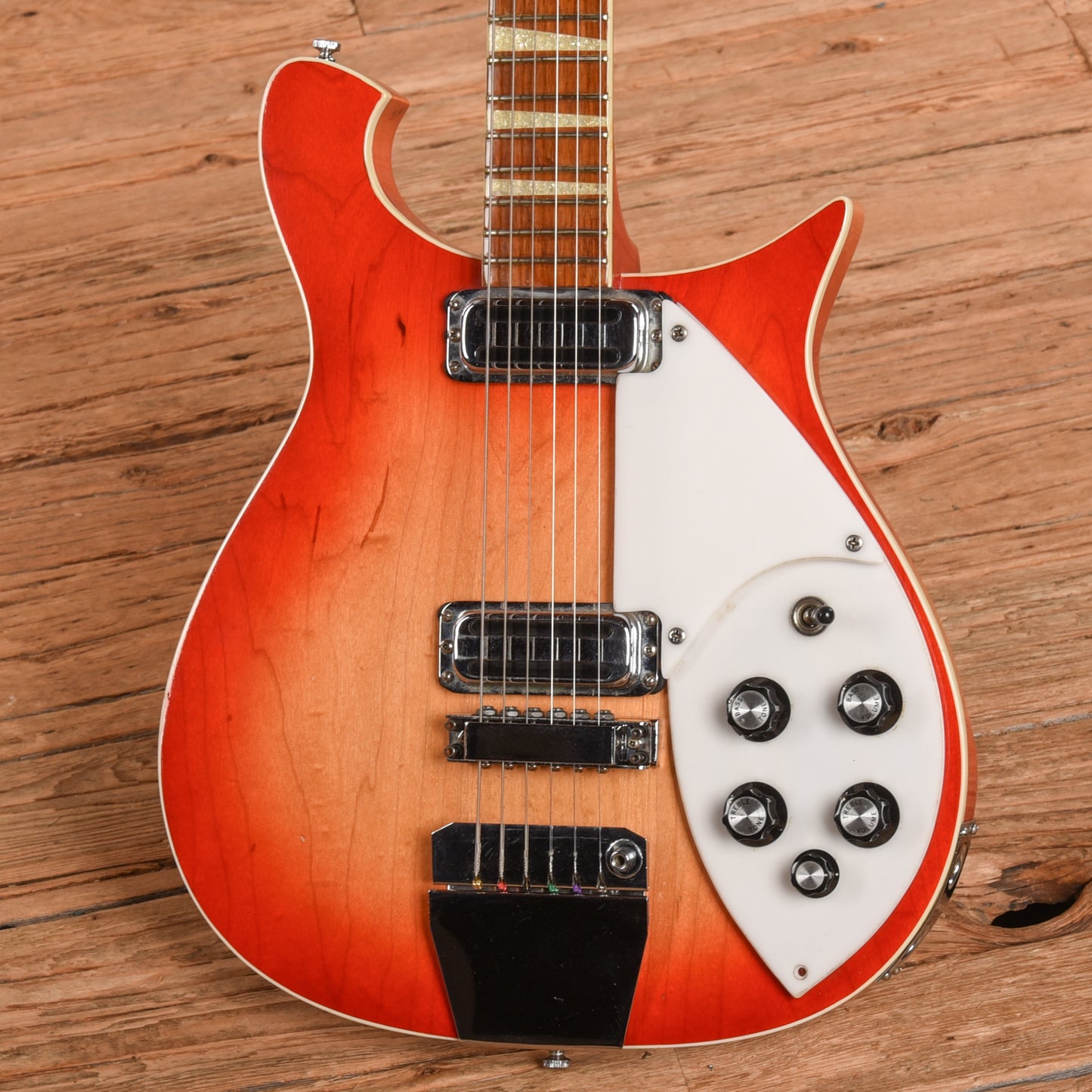 Rickenbacker 625 Fireglo 1967 Electric Guitars / Solid Body