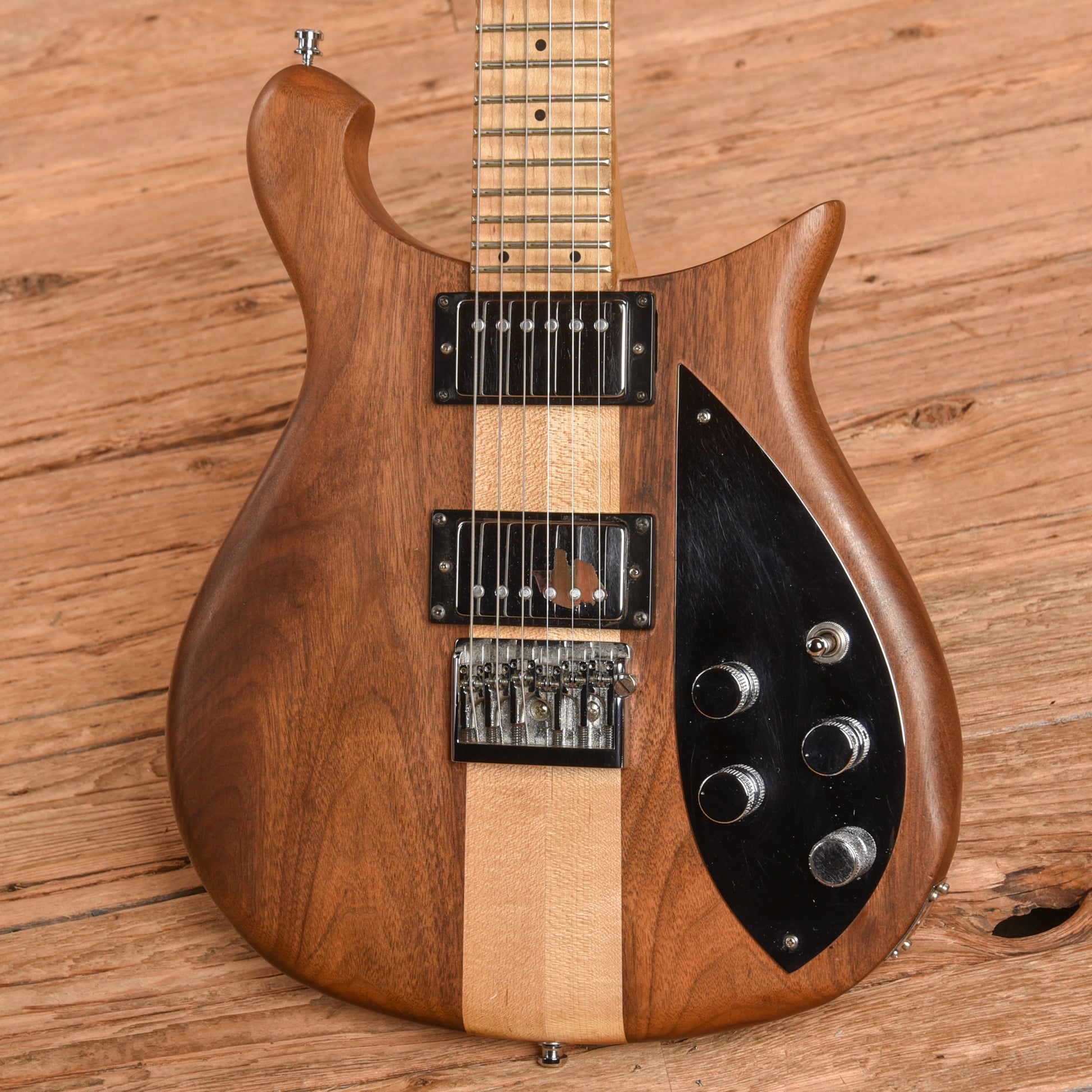Rickenbacker 650D Dakota Walnut Walnut 2005 Electric Guitars / Solid Body