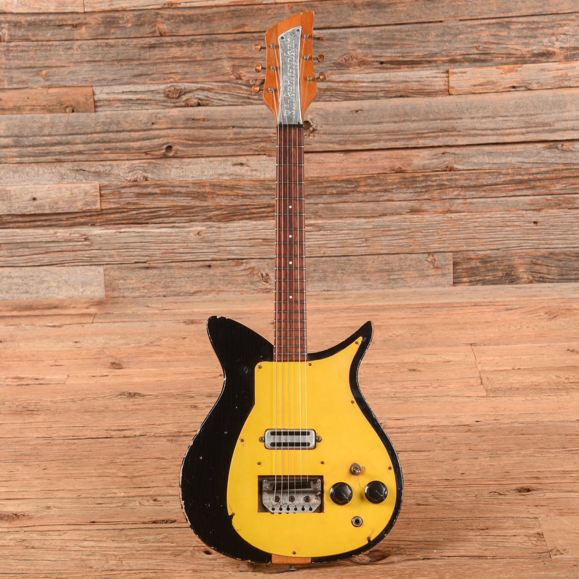 Rickenbacker Model 1000 Jetglo 1957 Electric Guitars / Solid Body