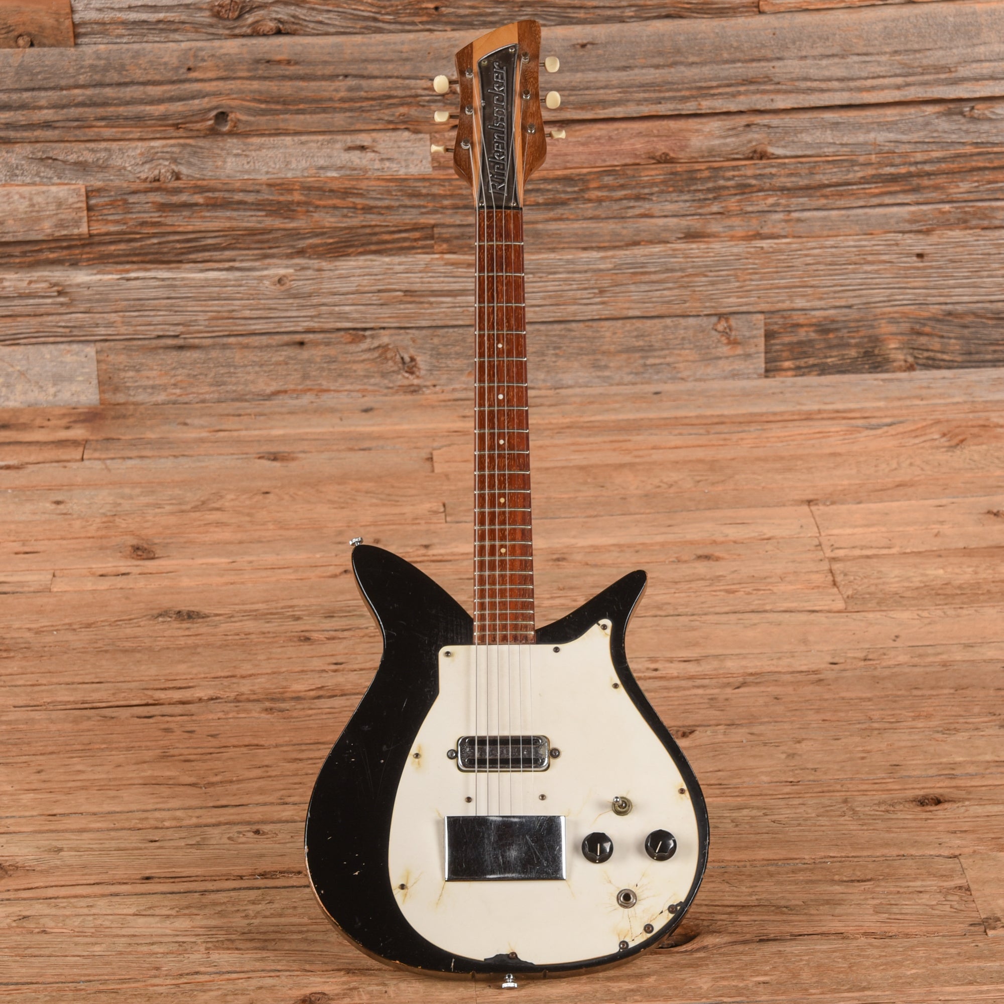 Rickenbacker Model 1000 Jetglo 1960 Electric Guitars / Solid Body