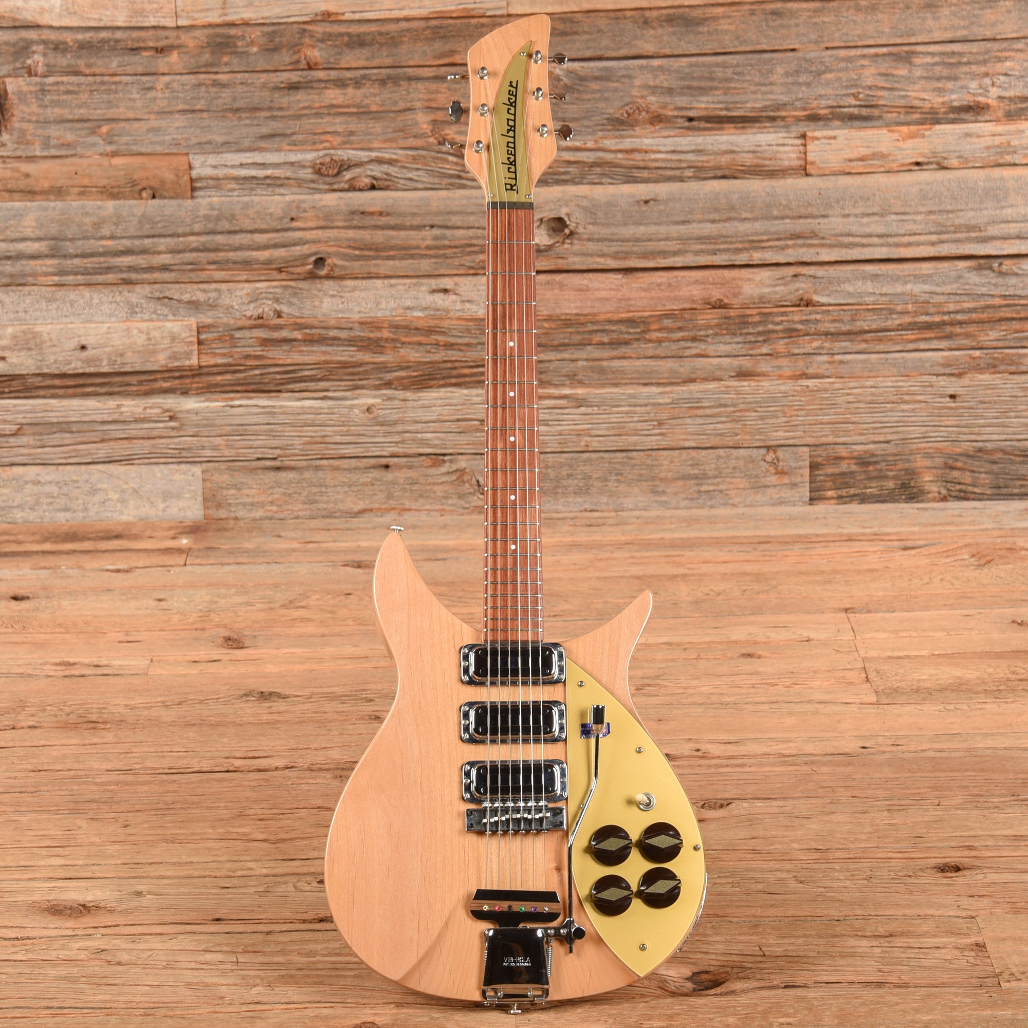 Rickenbacker Model 325C58 Mapleglo – Chicago Music Exchange