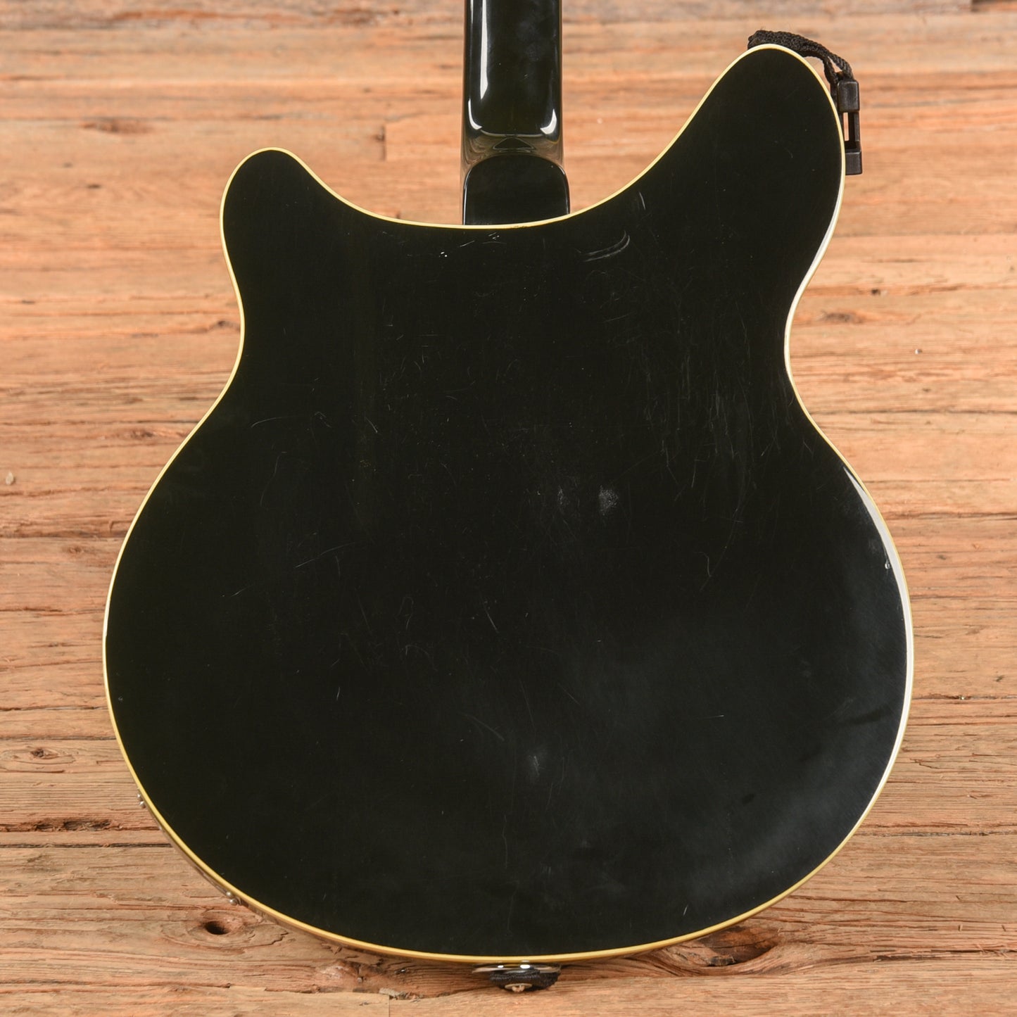 Rickenbacker 360-12 Jetglo 1980