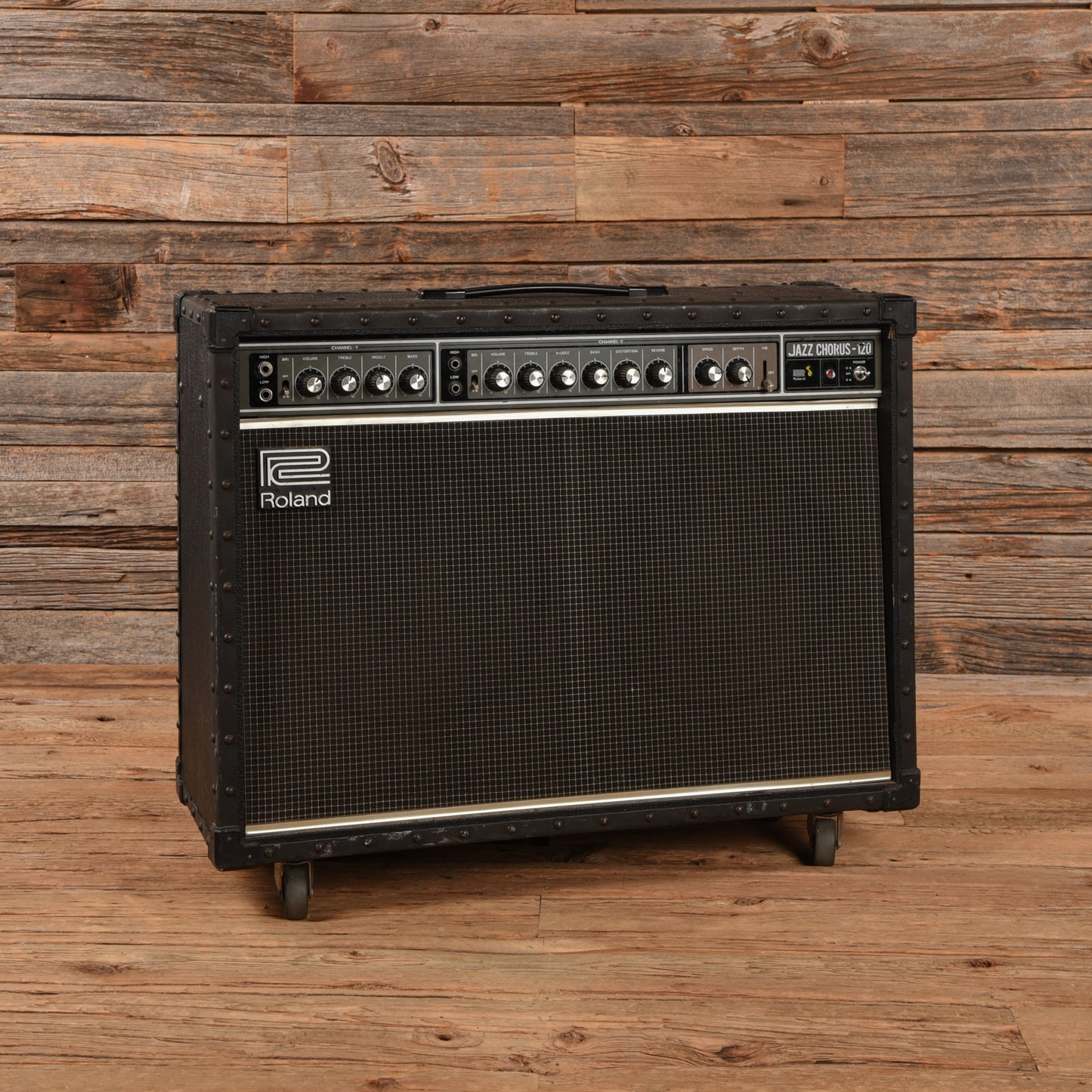 Roland JC-120 Jazz Chorus 2-Channel 120-Watt 2x12" Guitar Combo Amps / Guitar Amps / Guitar Cabinets