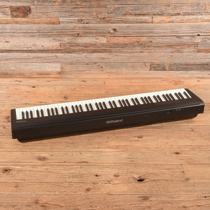 Roland FP-30X Digital Piano Black Keyboards and Synths / Electric Pianos
