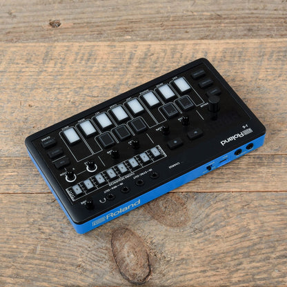 Roland Aira Compact J-6 Chord Synthesizer Keyboards and Synths / Synths / Digital Synths