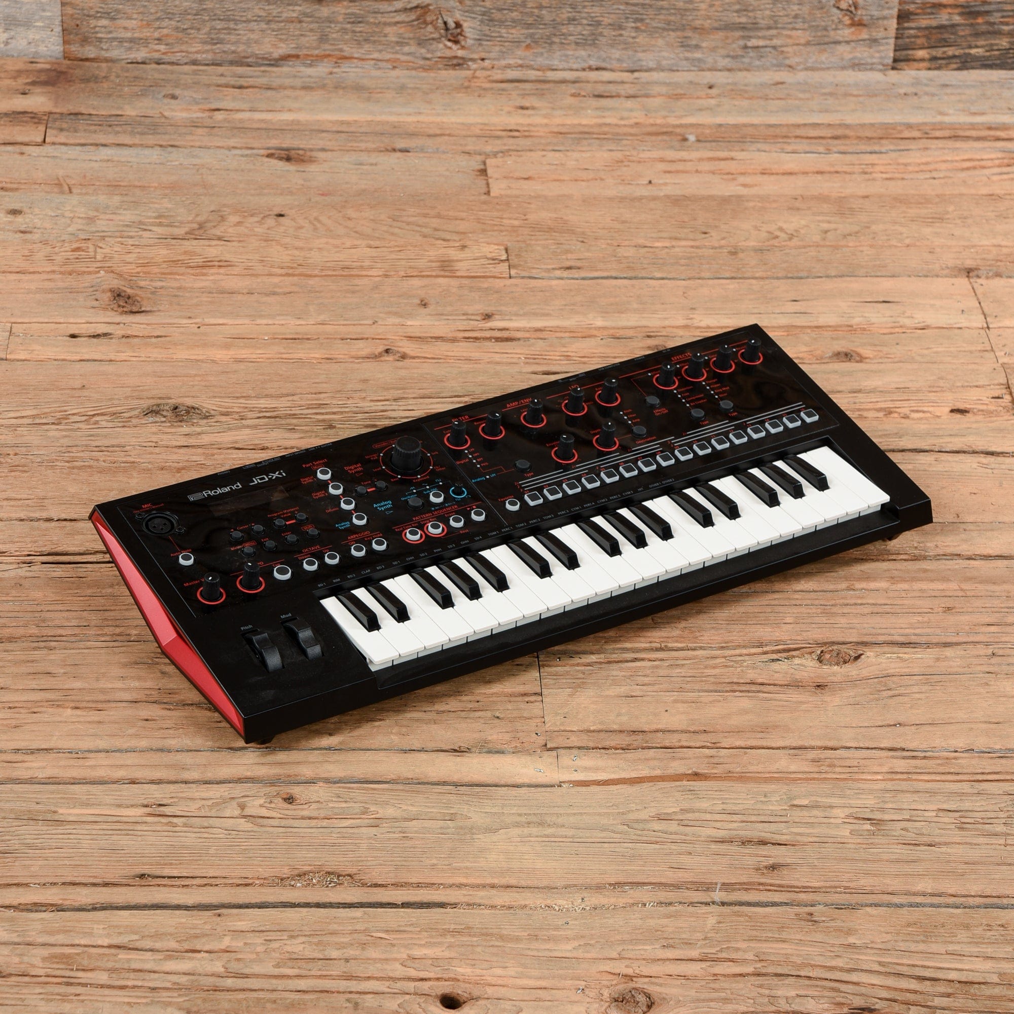 Roland JD-Xi 37-Key Analog/Digital Crossover Synthesizer Keyboards and Synths / Synths / Digital Synths