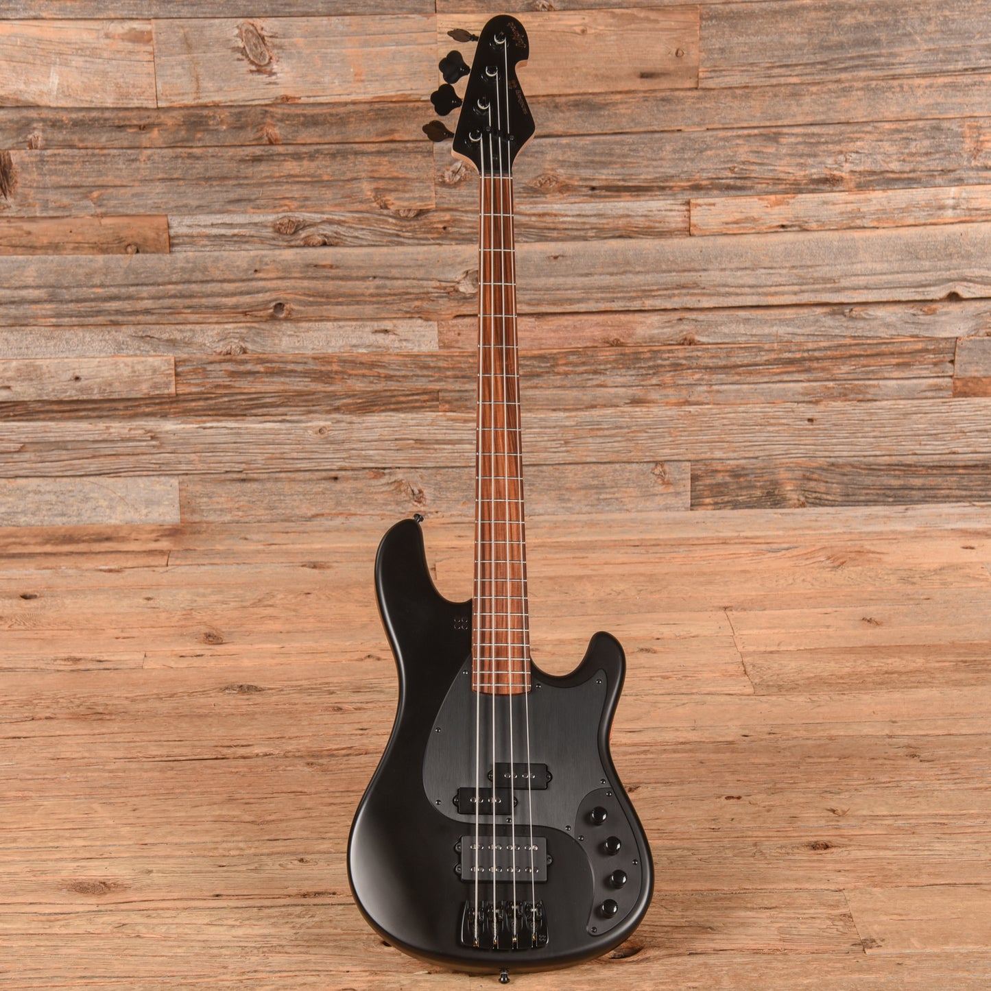 Sandberg California VM Nighthawk 4 Black Matt Bass Guitars / 4-String