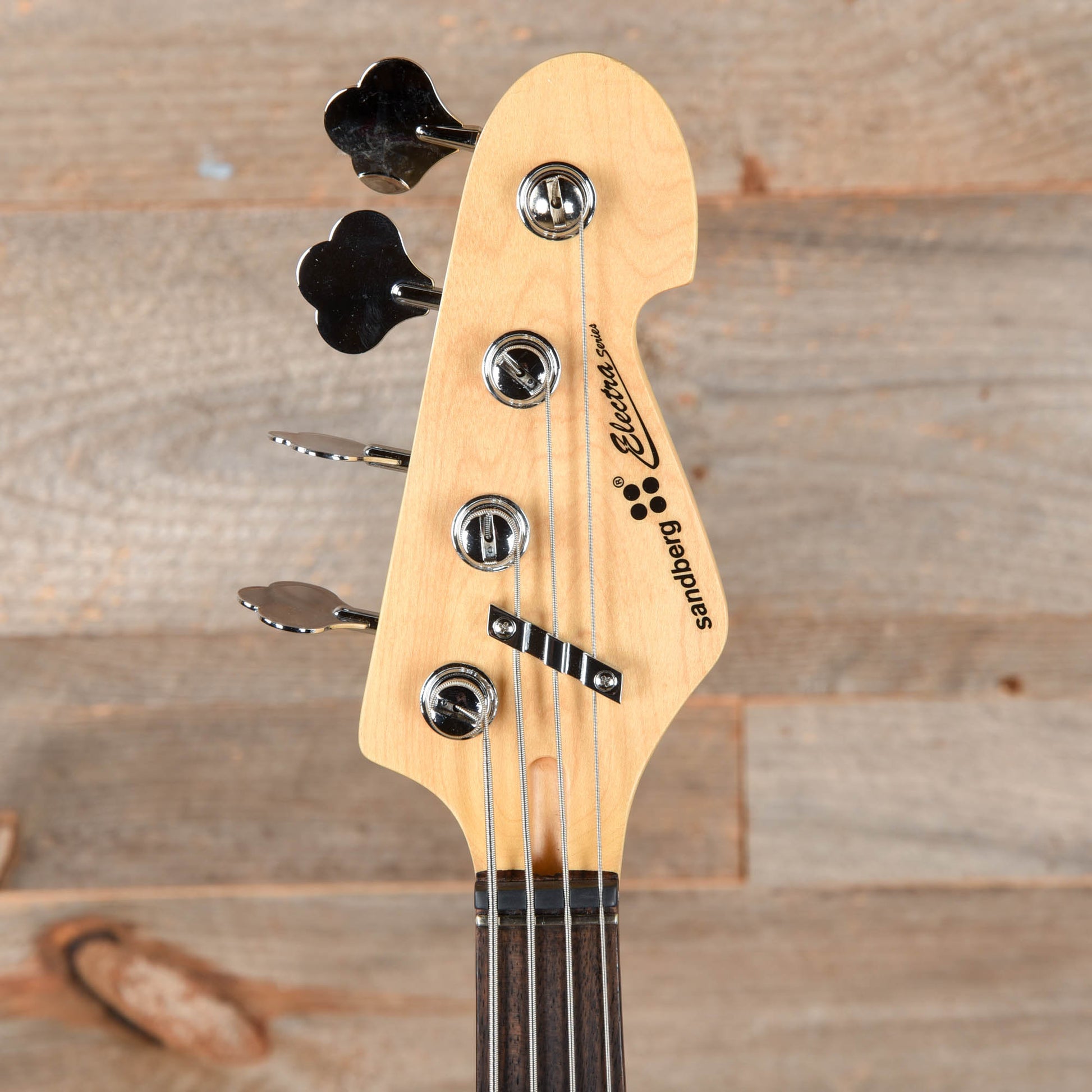 Sandberg Electra TT Creme High Gloss Bass Guitars / 4-String