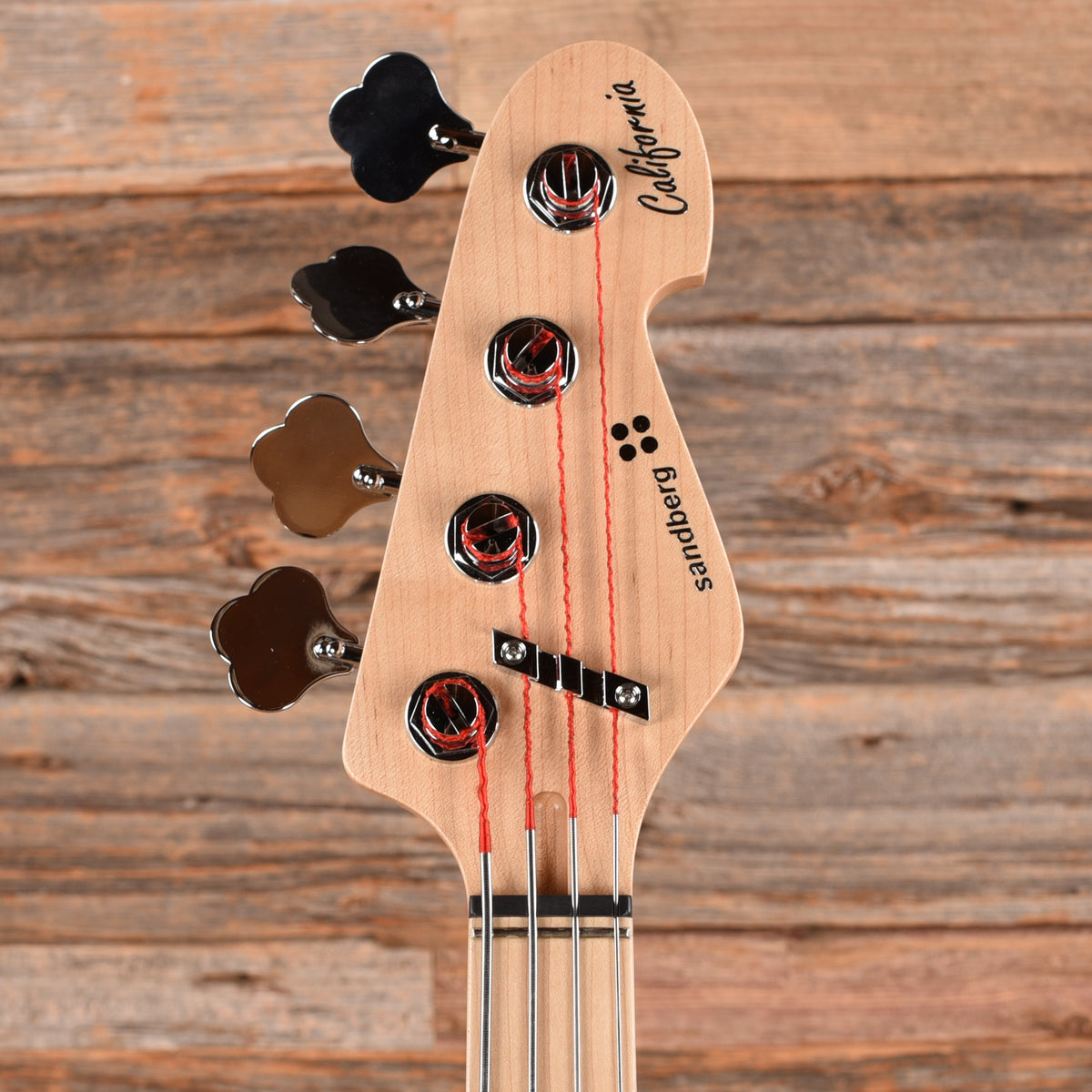 Sandberg Greenline VS4 Short Scale Creme High Gloss Bass Guitars