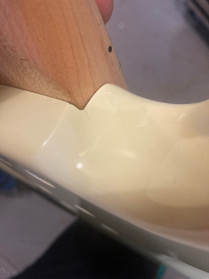 Sandberg Greenline VS4 Short Scale Creme High Gloss Bass Guitars