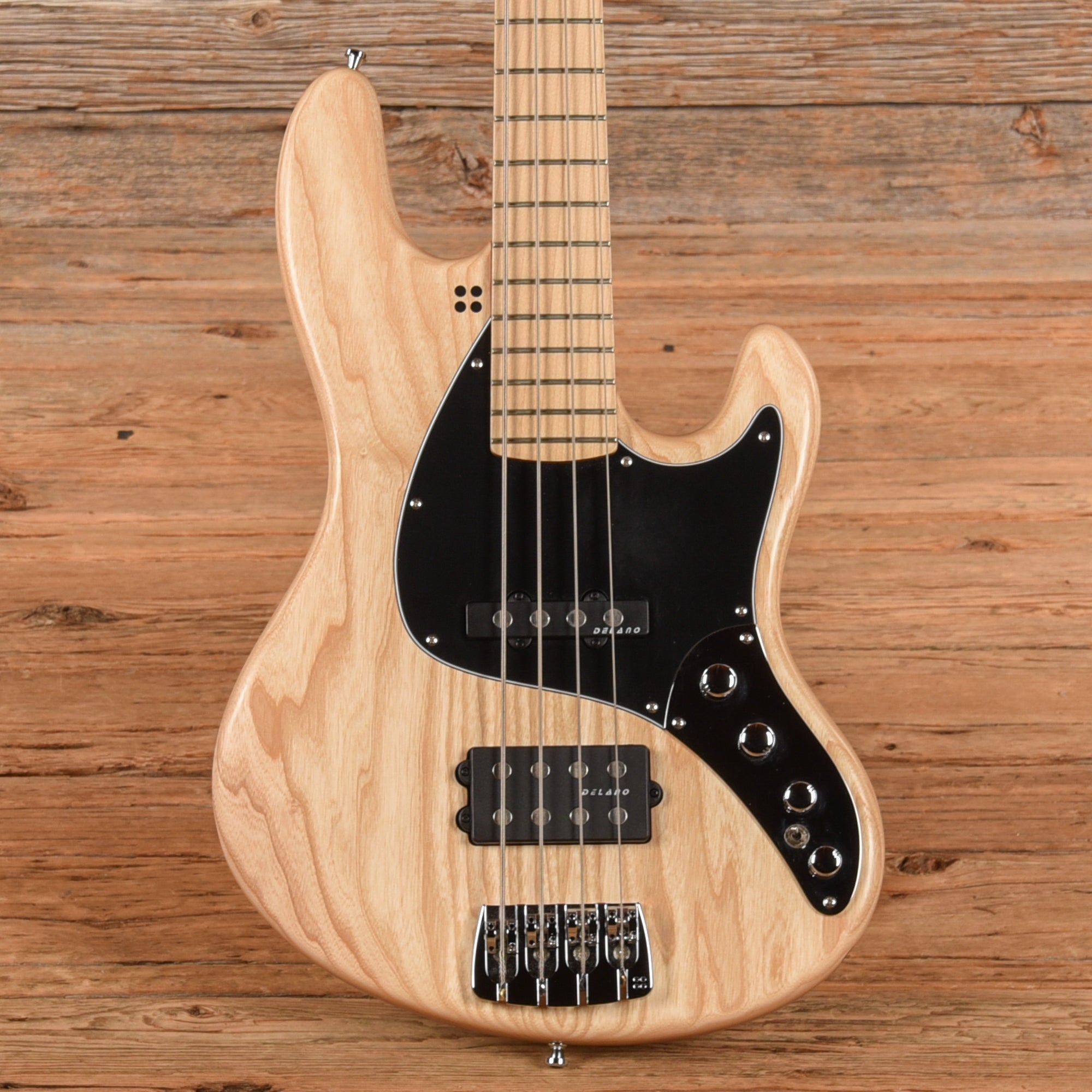 【虎杢・軽量】Sandberg California TM4 ジャズベースタイプ Sandberg California TM-4 SuperLight, Matte 3-Tone / Birdseye Maple