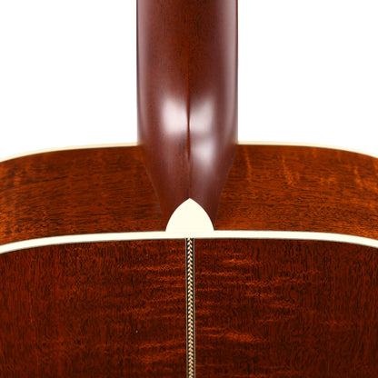 Santa Cruz OM Grand Old Growth Adirondack Spruce/Flamed Mahogany Natural Acoustic Guitars / OM and Auditorium