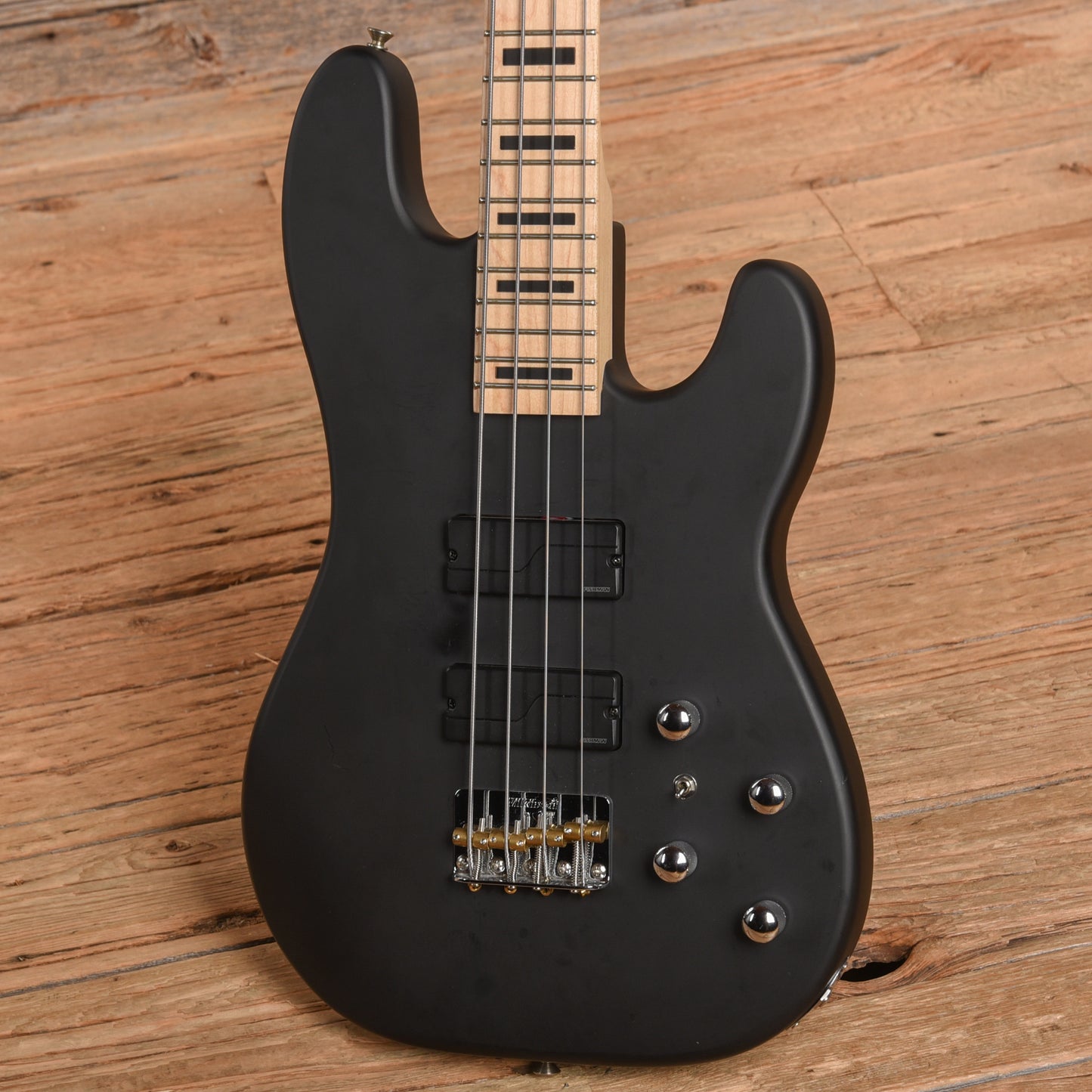 Sawtooth Rebel 24 Black Bass Guitars / 4-String