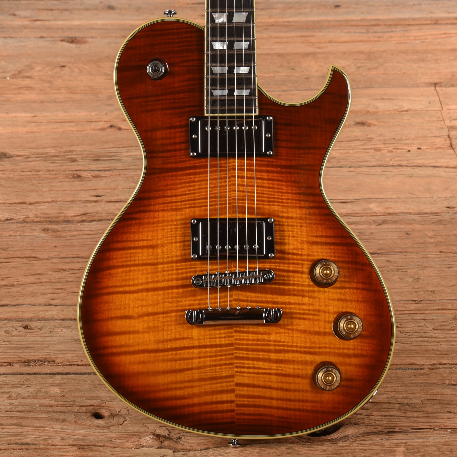 Schecter Solo-6 Custom Sunburst 2011 Electric Guitars