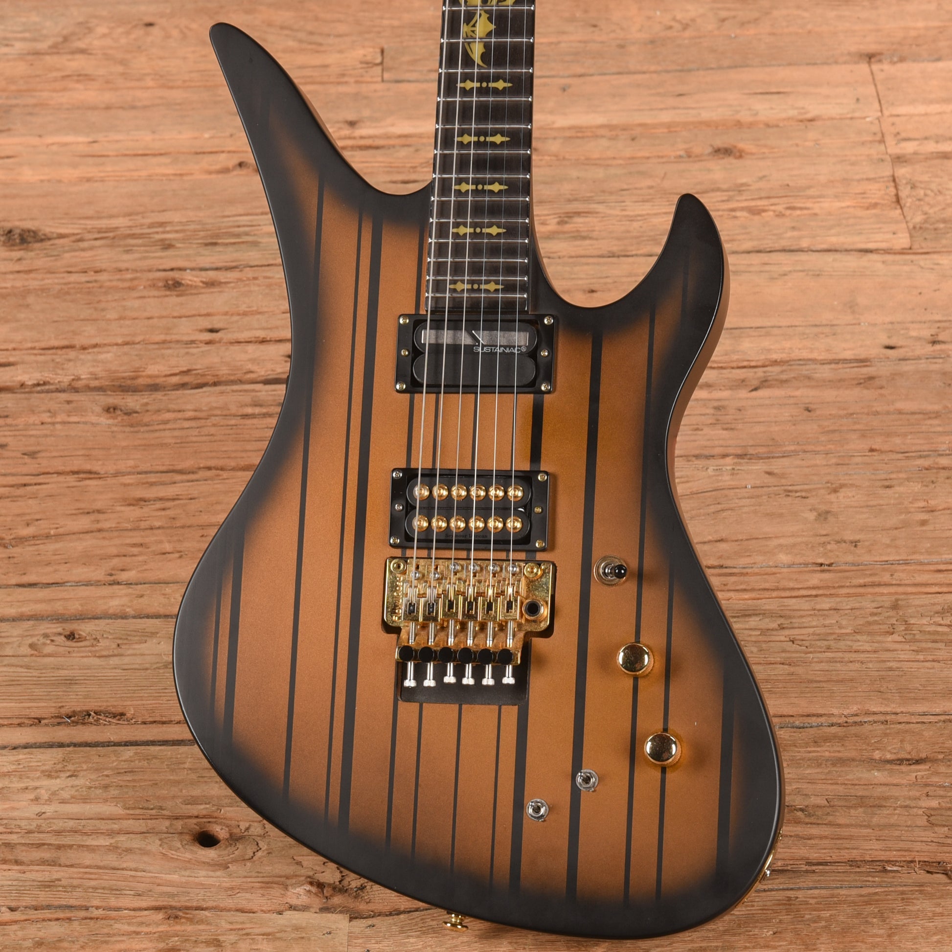 Schecter Synyster Gates Signature Synyster Custom-S Sustainiac Black/Gold Electric Guitars