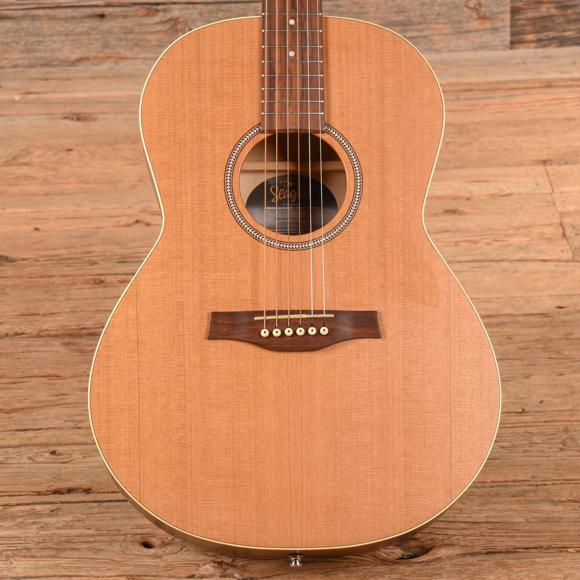 Seagull Coastline Folk Cedar Natural Acoustic Guitars / Concert