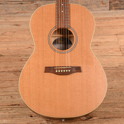 Seagull Coastline Folk Cedar Natural Acoustic Guitars / Concert
