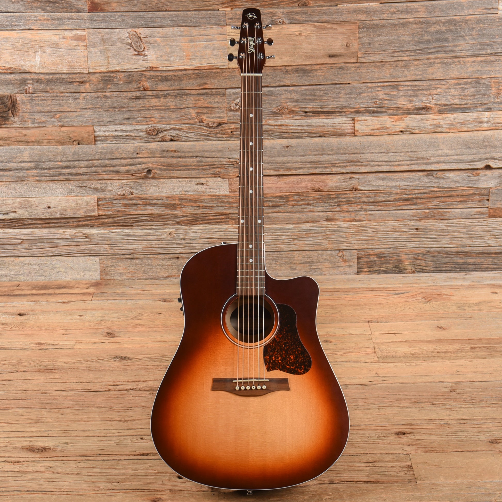 Seagull Entourage CW Presys II Sunburst Acoustic Guitars / Dreadnought
