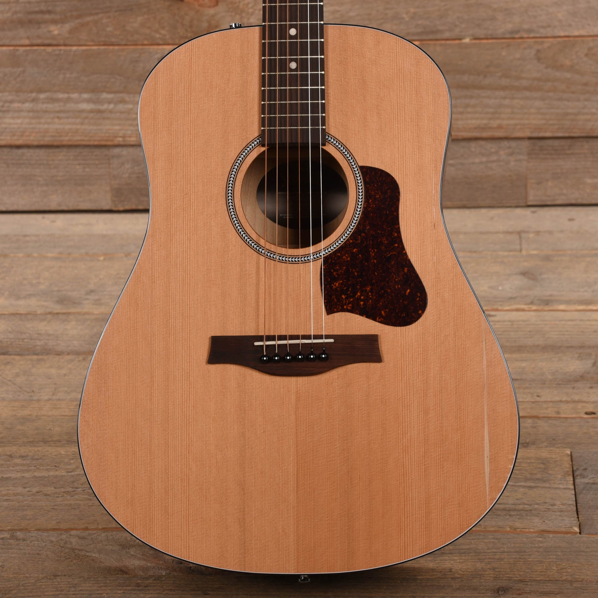 Seagull S6 Original Solid Cedar/Wild Cherry Acoustic Guitars / Dreadnought