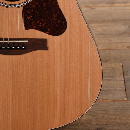 Seagull S6 Original Solid Cedar/Wild Cherry Acoustic Guitars / Dreadnought