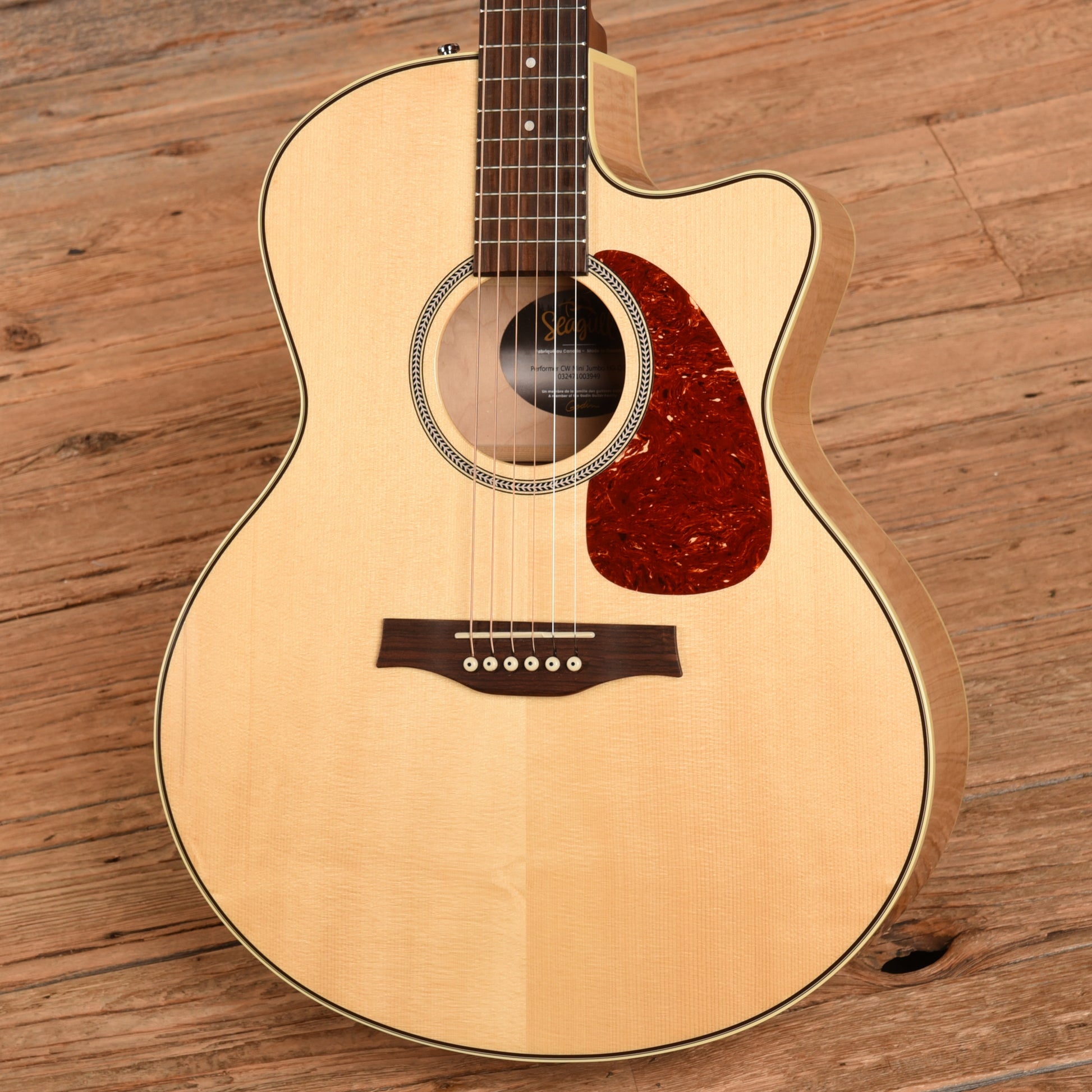 Seagull Performer CW Mini Jumbo HG Natural Acoustic Guitars / Jumbo