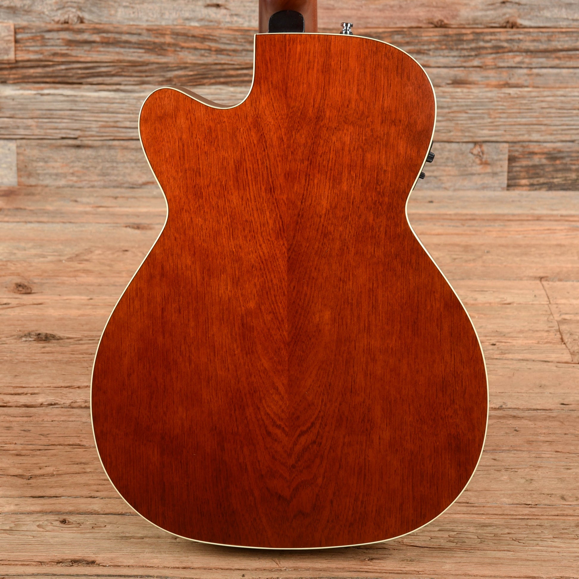 Seagull S12 CH CW Spruce GT Presys II Sunburst Acoustic Guitars