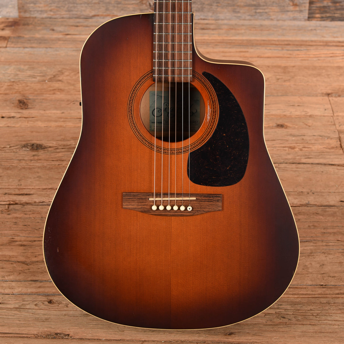 Seagull S6+ CW Tobacco Sunburst Acoustic Guitars