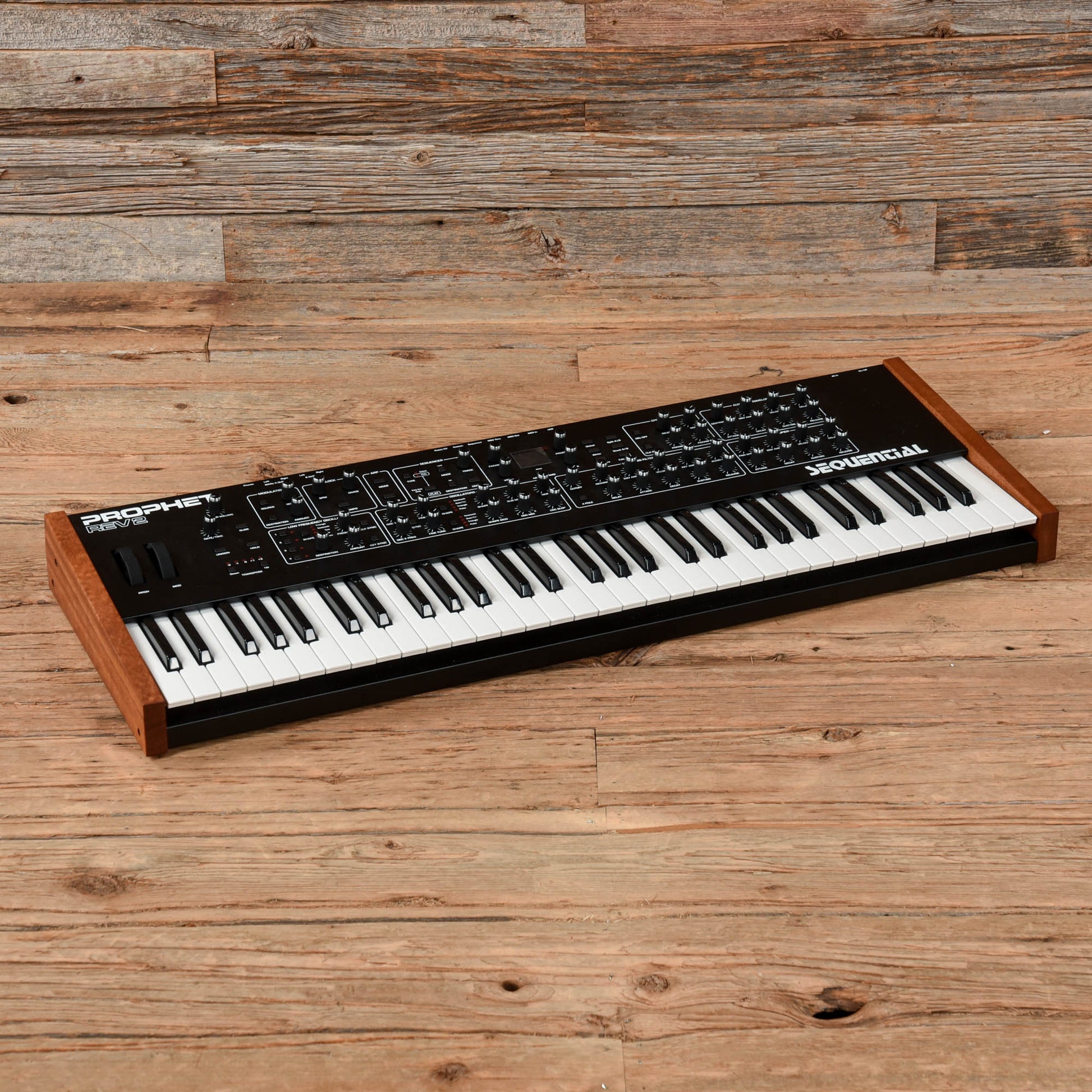 Sequential Circuits Prophet Rev 2 61-Key 16-Voice Polyphonic Synthesizer Keyboards and Synths / Synths / Analog Synths