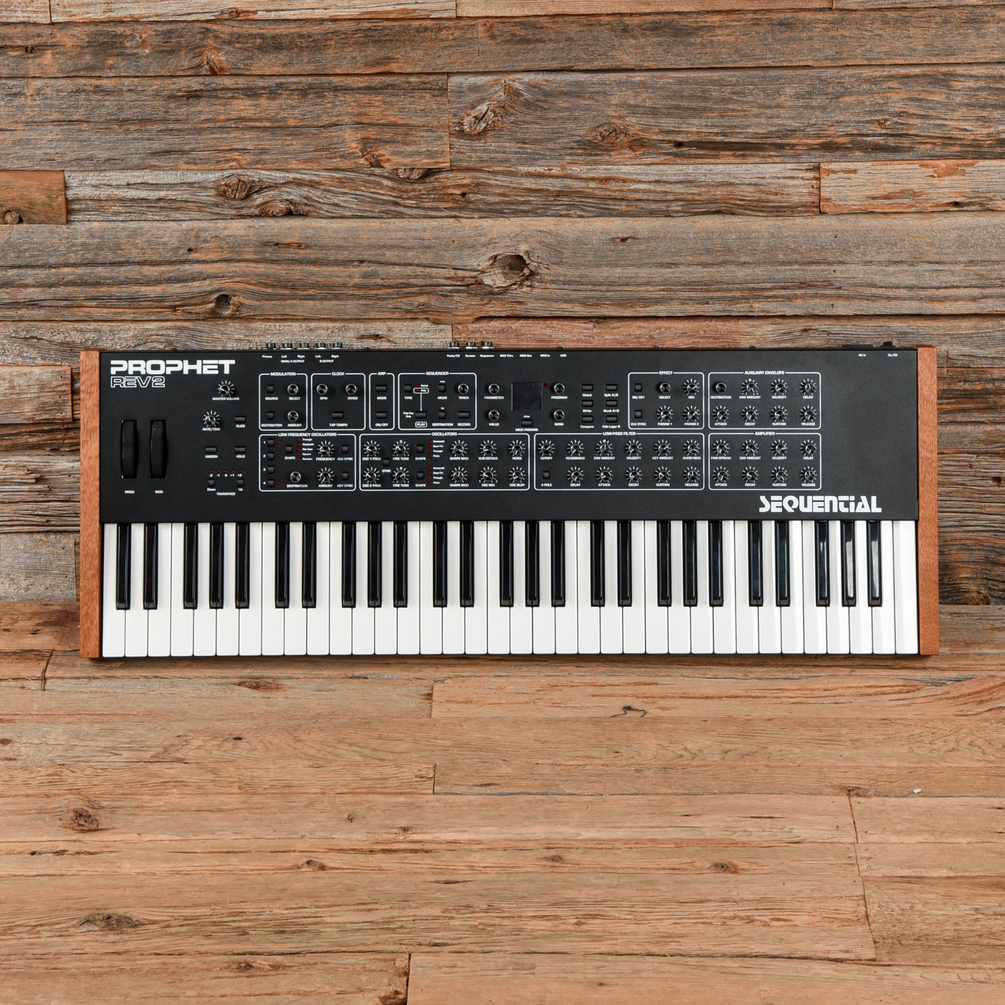 Sequential Circuits Prophet Rev 2 61-Key 16-Voice Polyphonic Synthesizer Keyboards and Synths / Synths / Analog Synths