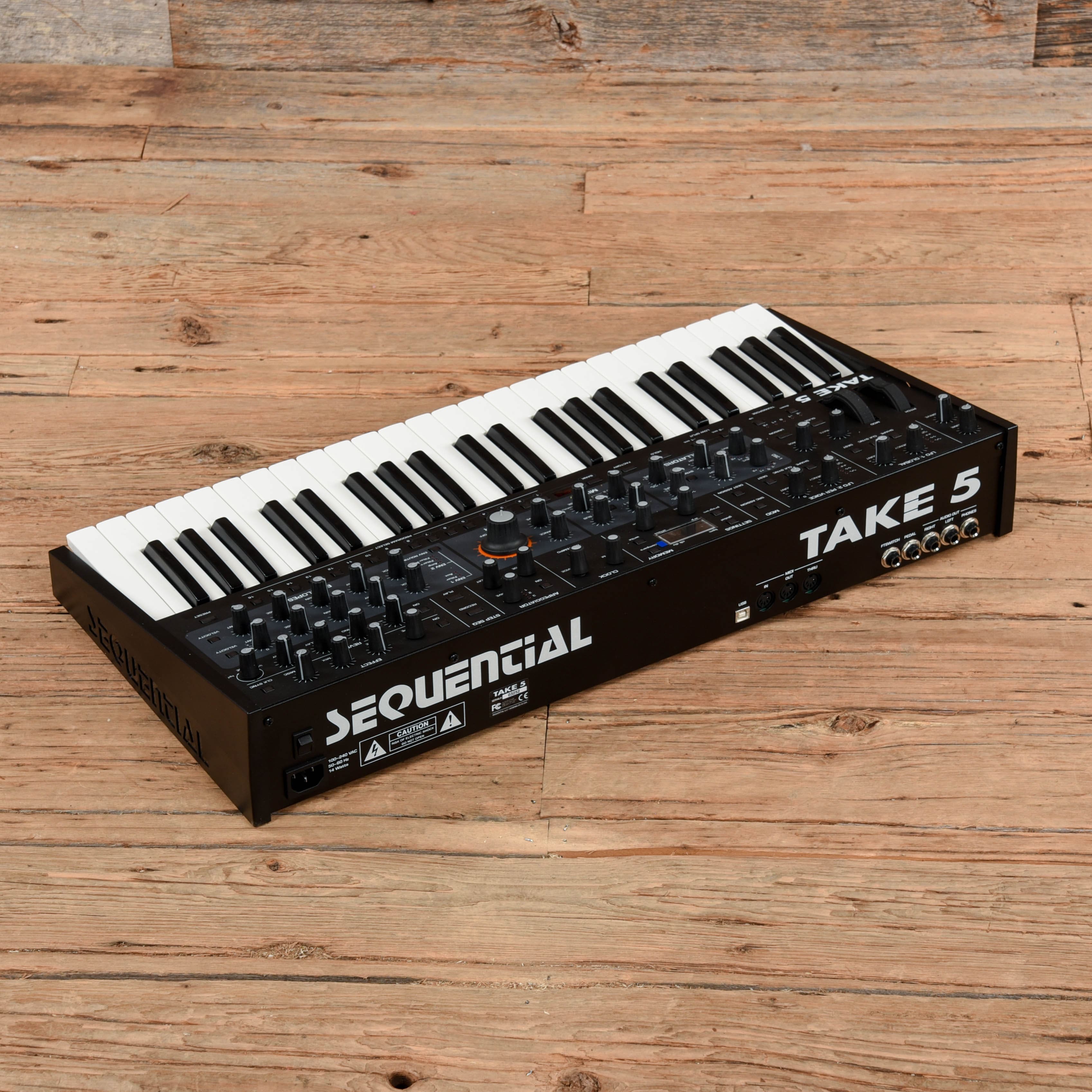 Sequential Circuits Take 5 44-Key 5-Voice Compact Polyphonic Synthesizer Keyboards and Synths / Synths / Analog Synths
