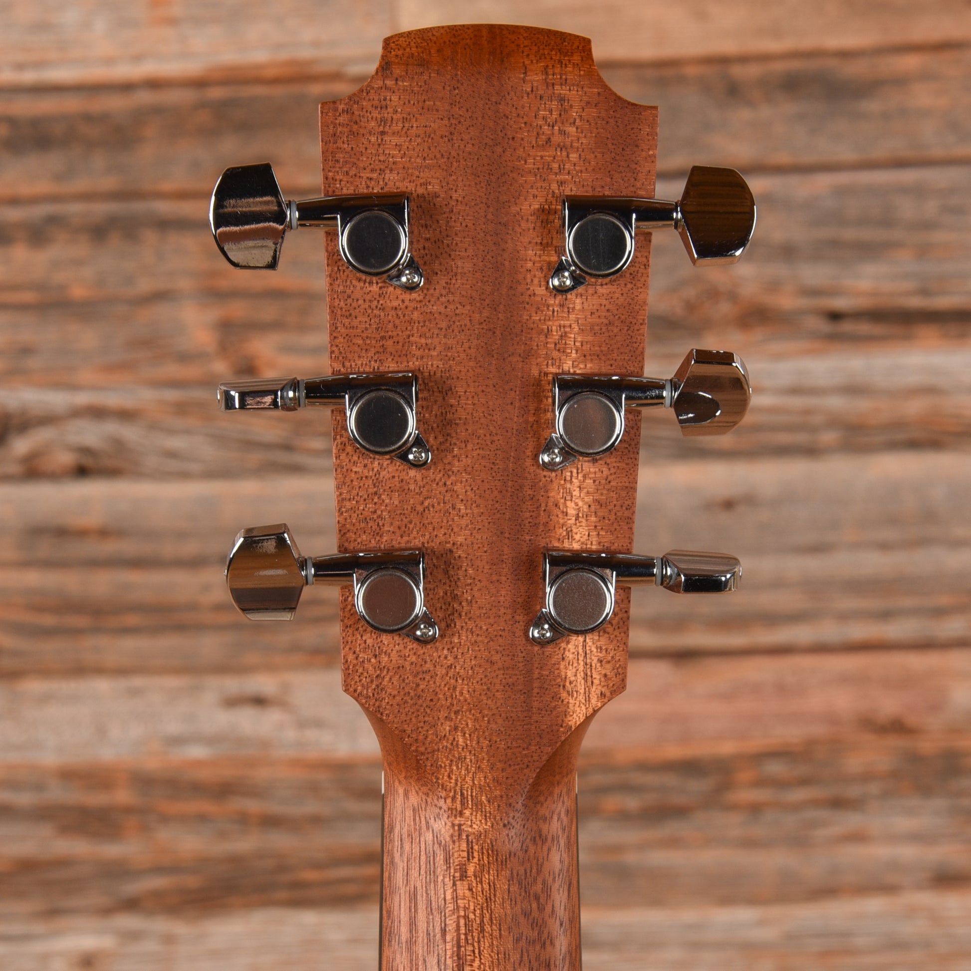 Sheeran by Lowden S02 Natural Acoustic Guitars / Dreadnought