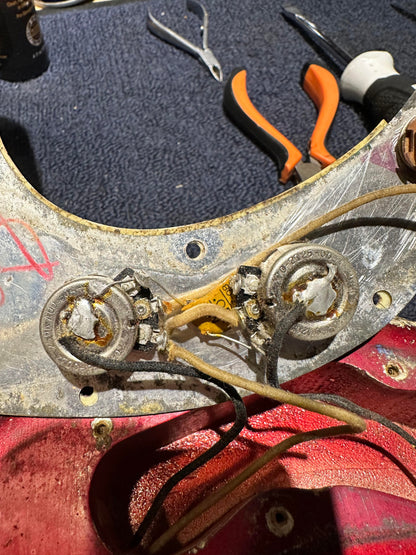 Fender Precision Bass Candy Apple Red 1965