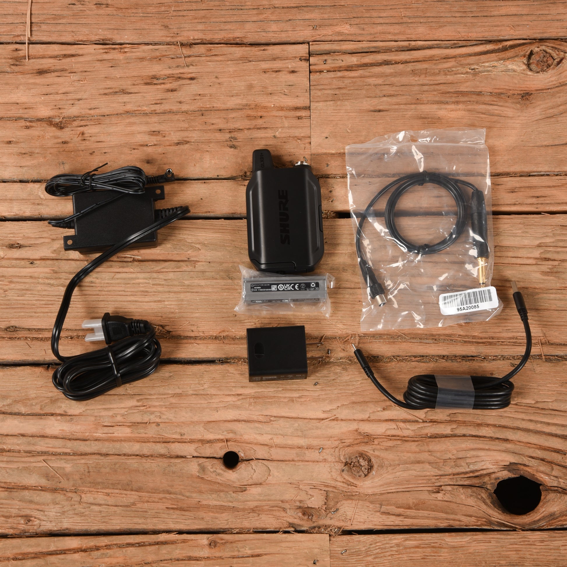 Shure GLXD16+ Wireless Guitar Pedal System Pro Audio / Accessories / Wireless Instrument Systems