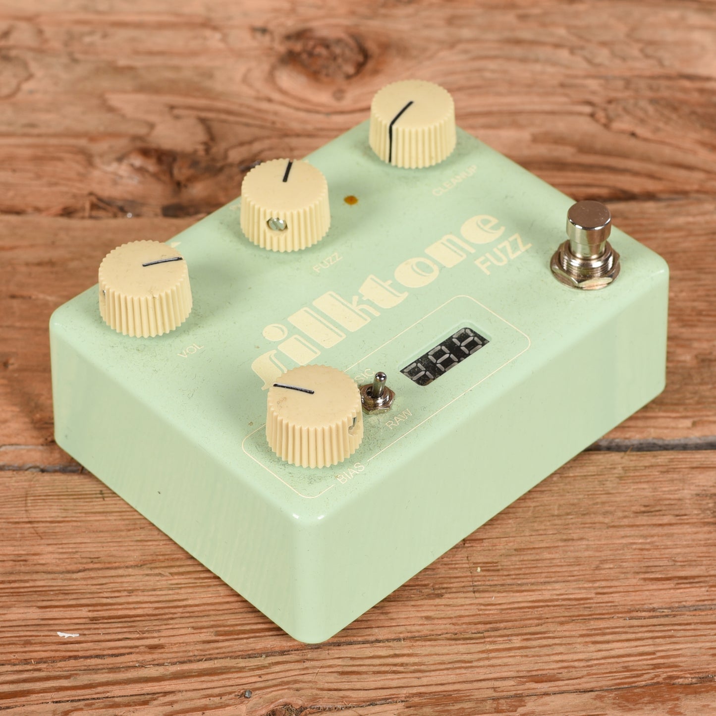 Silktone Fuzz Effect Pedals