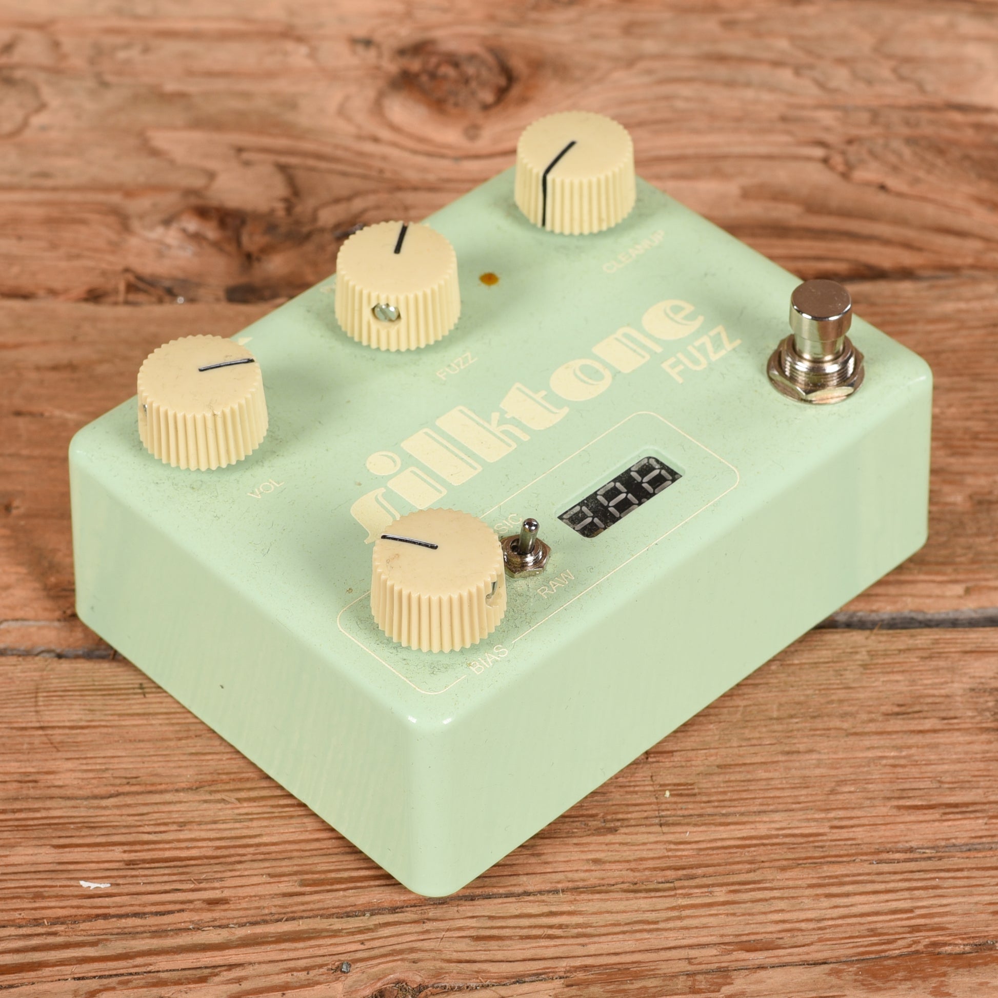 Silktone Fuzz Effect Pedals