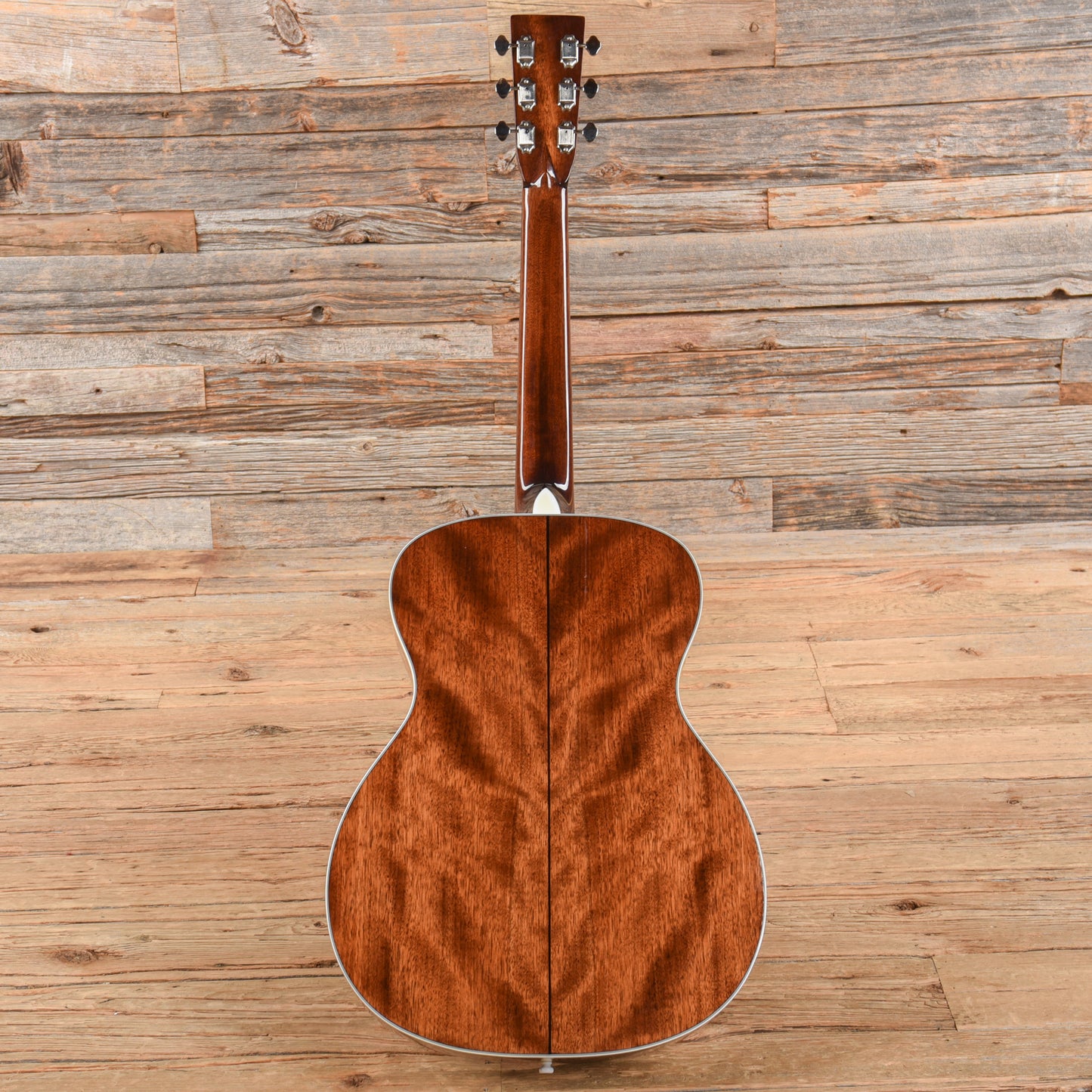 Silver Creek SC-T160 Natural 2010 Acoustic Guitars / OM and Auditorium
