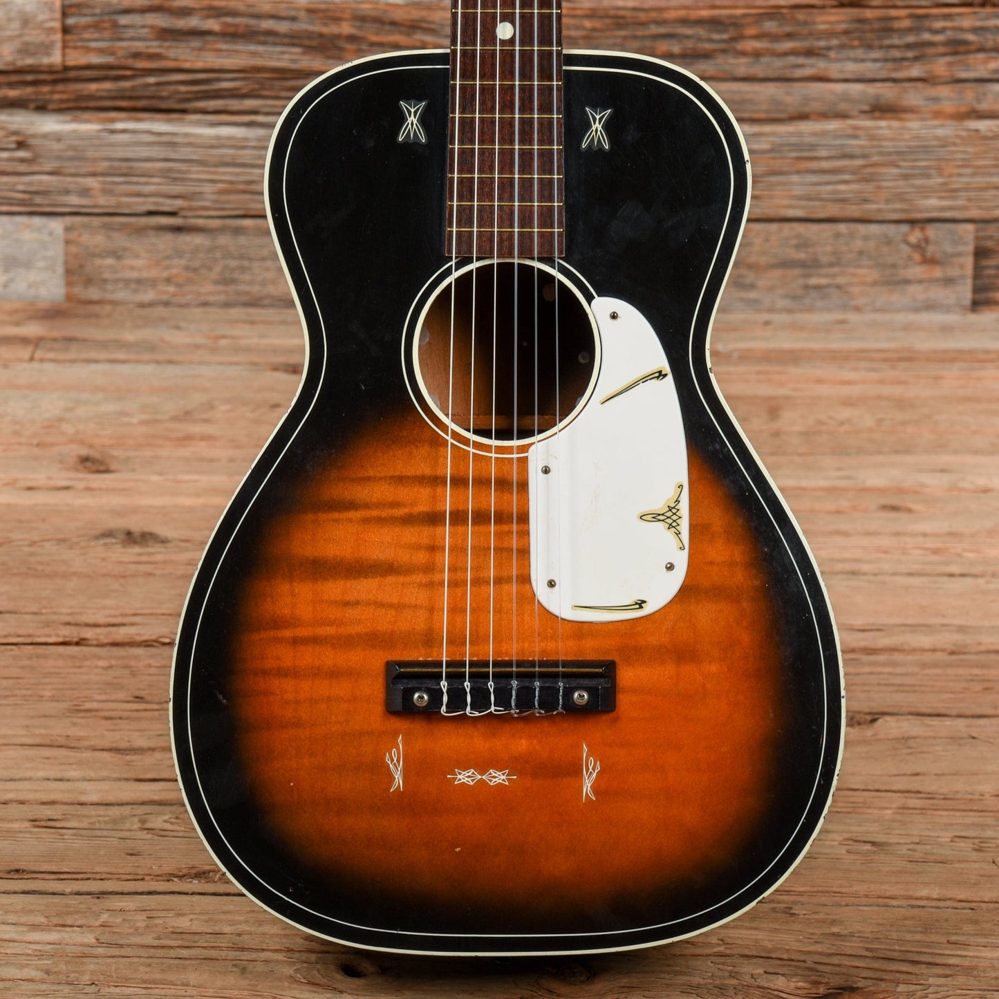 Silvertone Student Acoustic Sunburst 1960s Acoustic Guitars / Concert